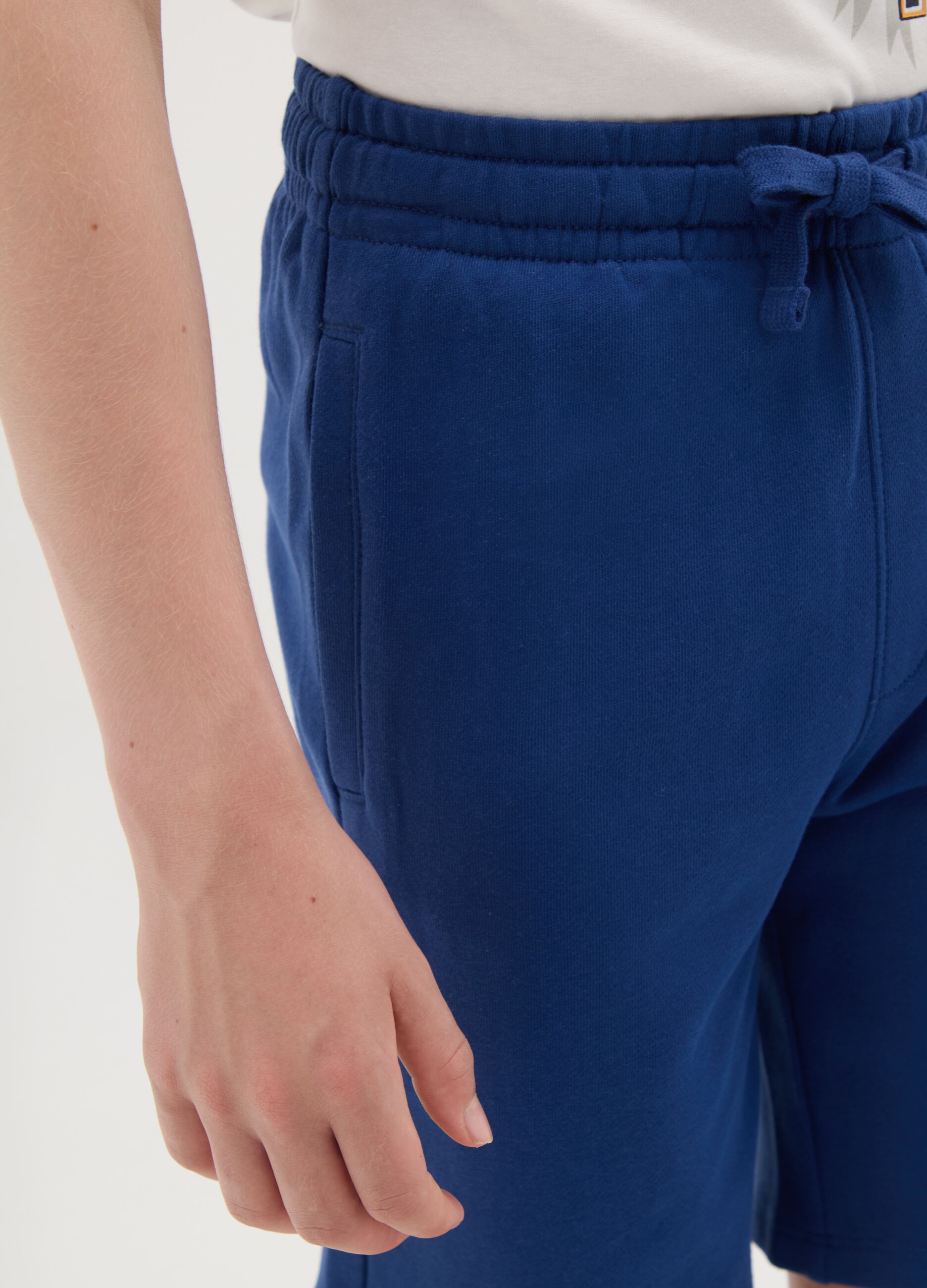 Pantaloni corti blu in puro cotone
