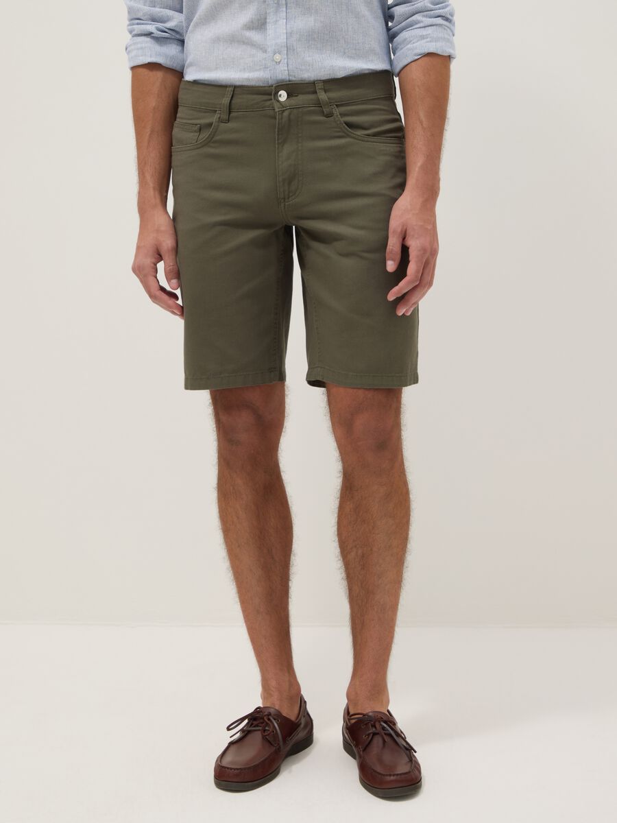Green pure cotton regular-fit shorts_1