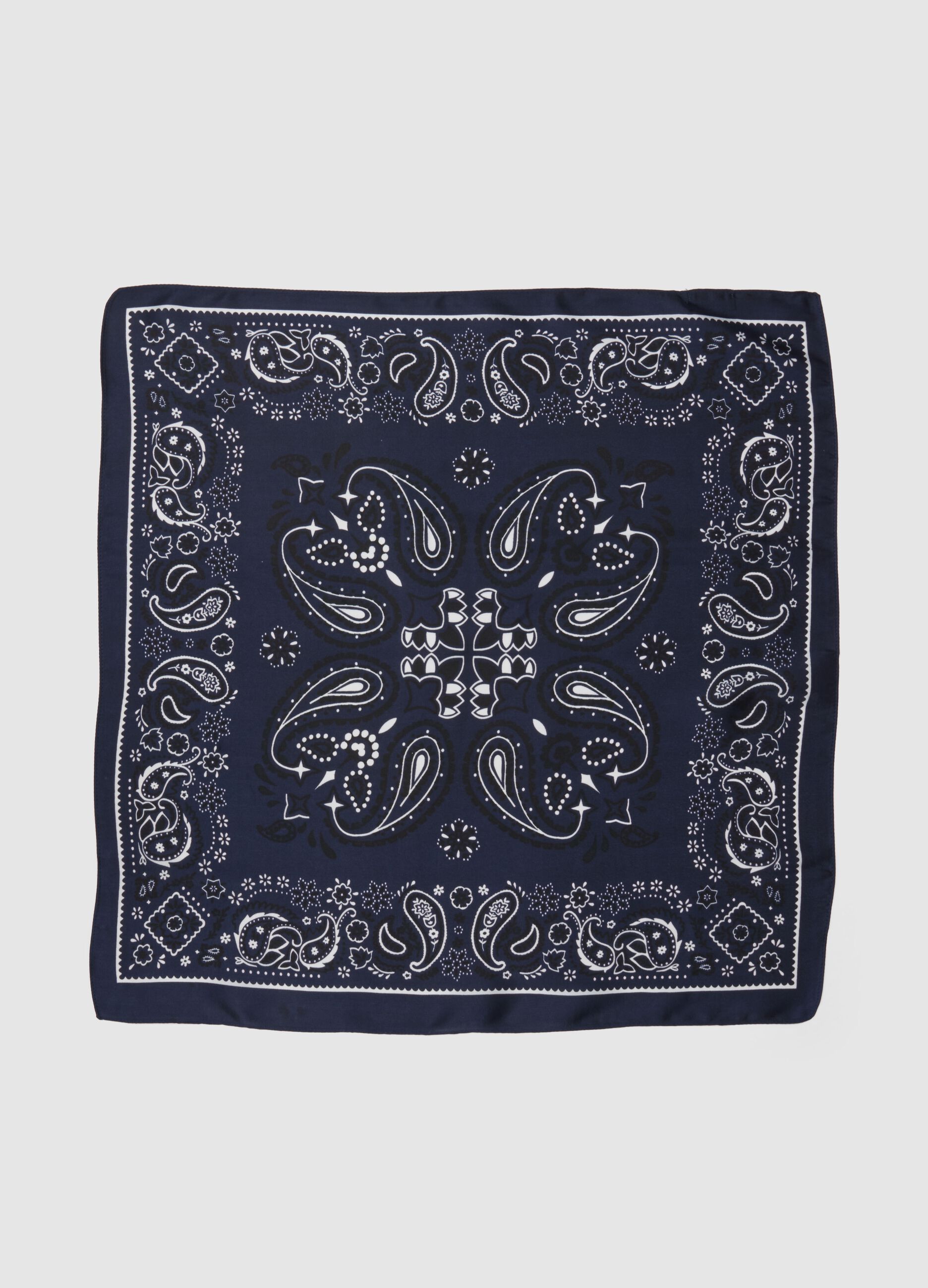 Blue pure cotton bandana regular fit with paisley pattern