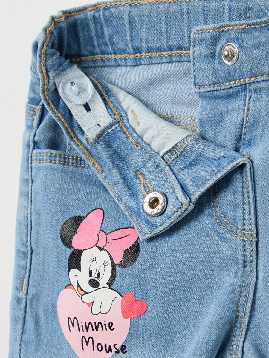 Five-pocket jeans with Minnie Mouse print_2