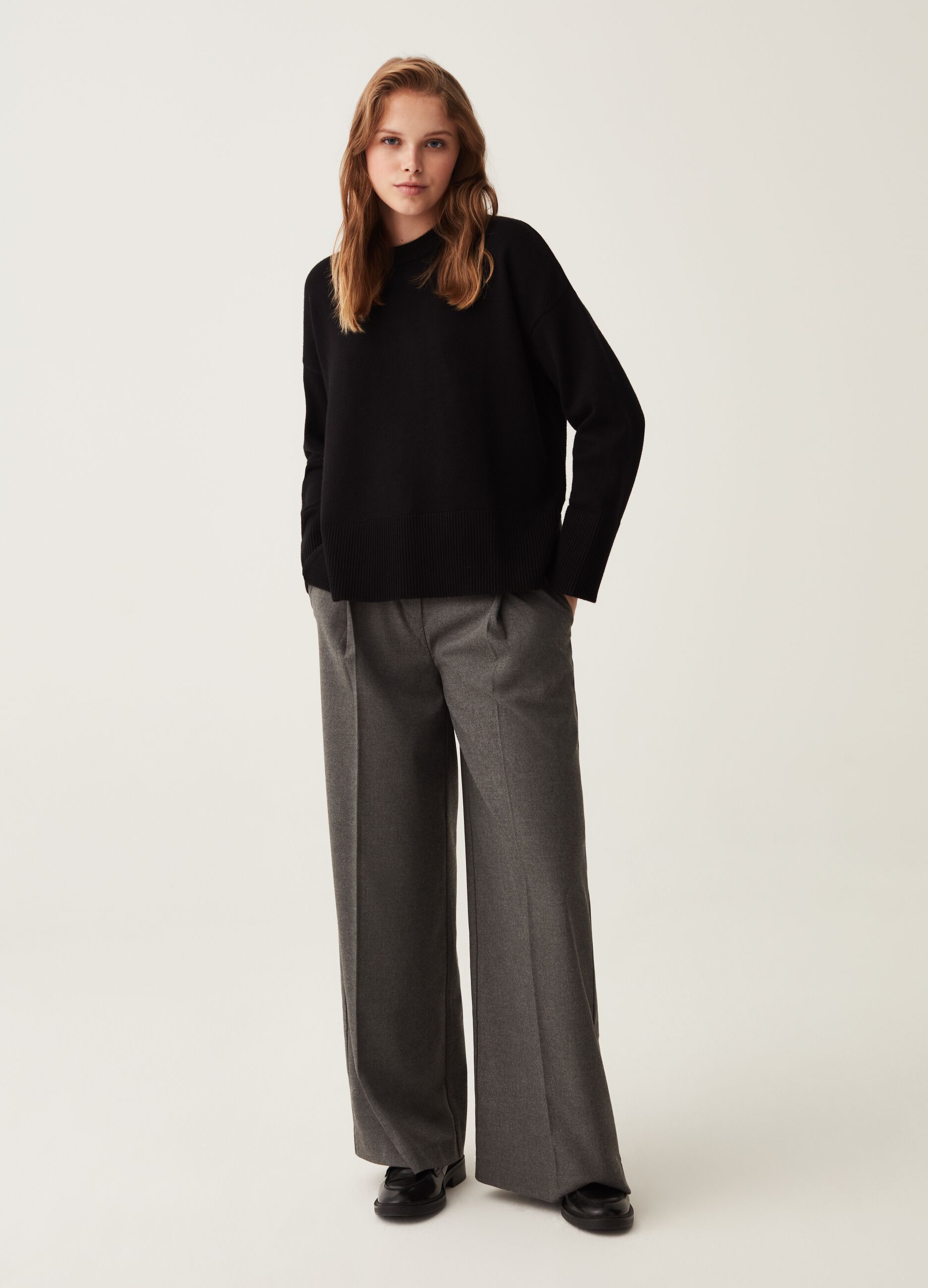 Pantaloni wide leg con pinces
