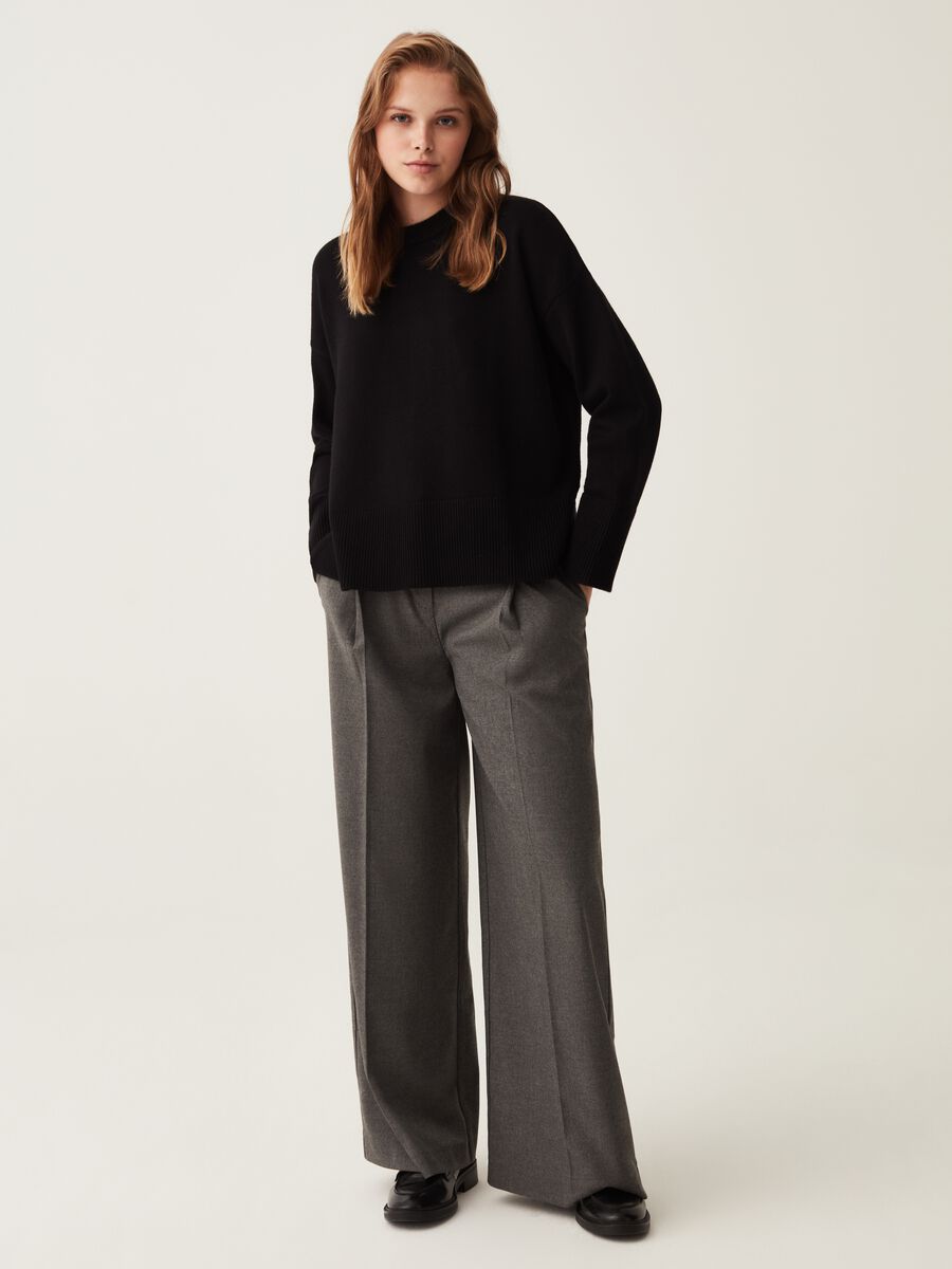 Pantaloni wide leg con pinces_0