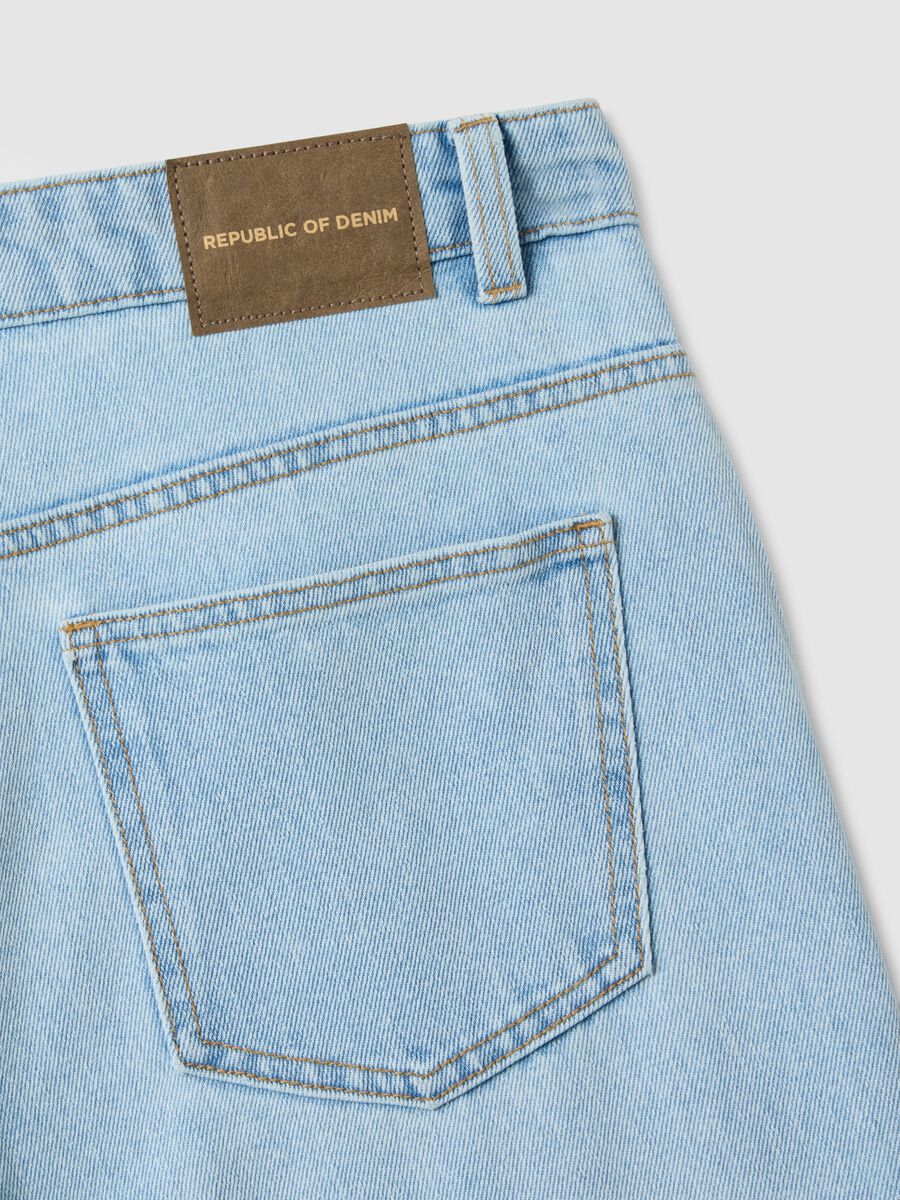 Slim fit blue cotton blend jeans_5