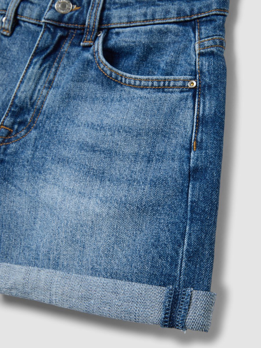 Shorts in denim blu in cotone elasticizzato slim fit_5