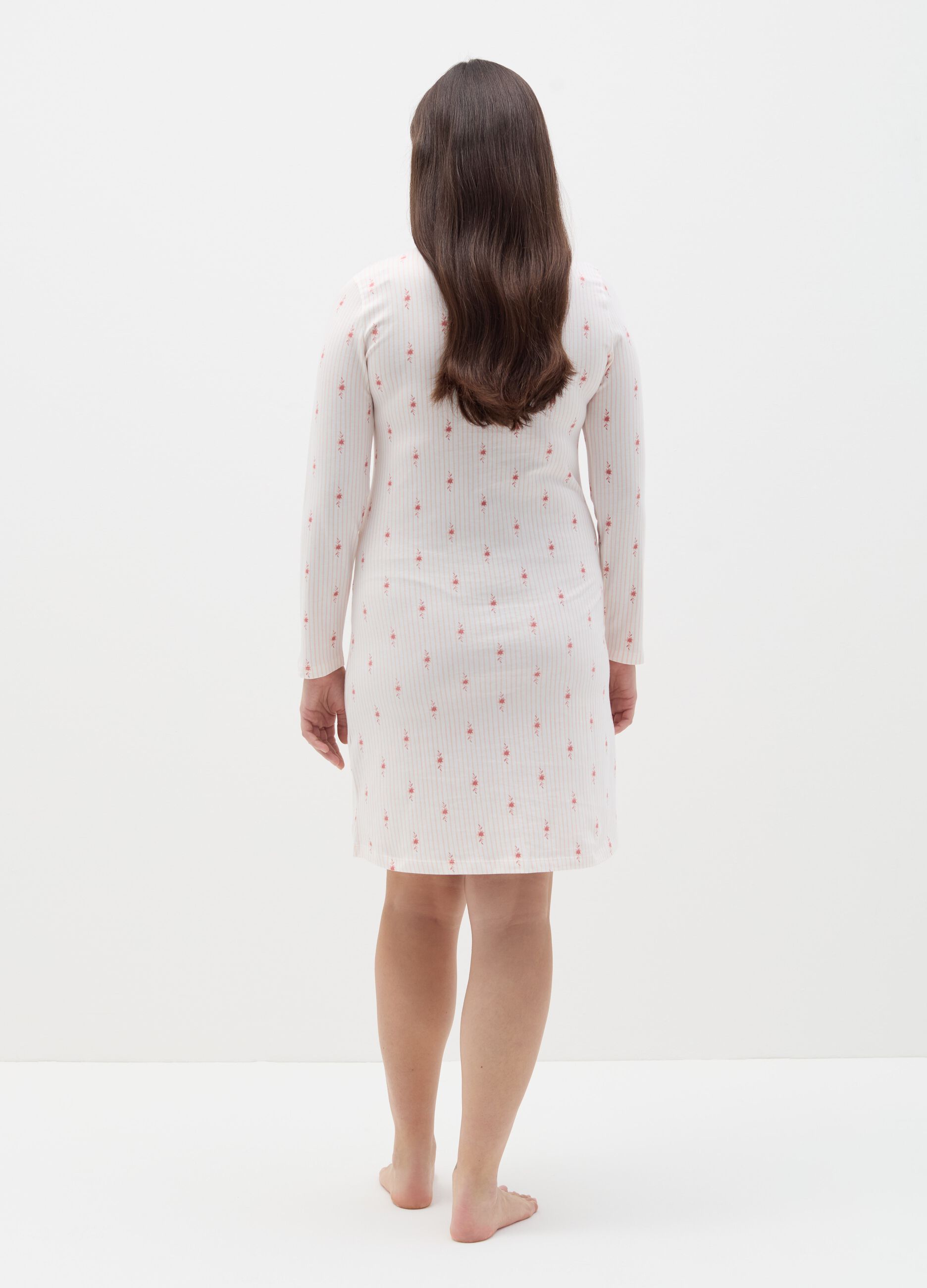 Striped nightdress with small flowers