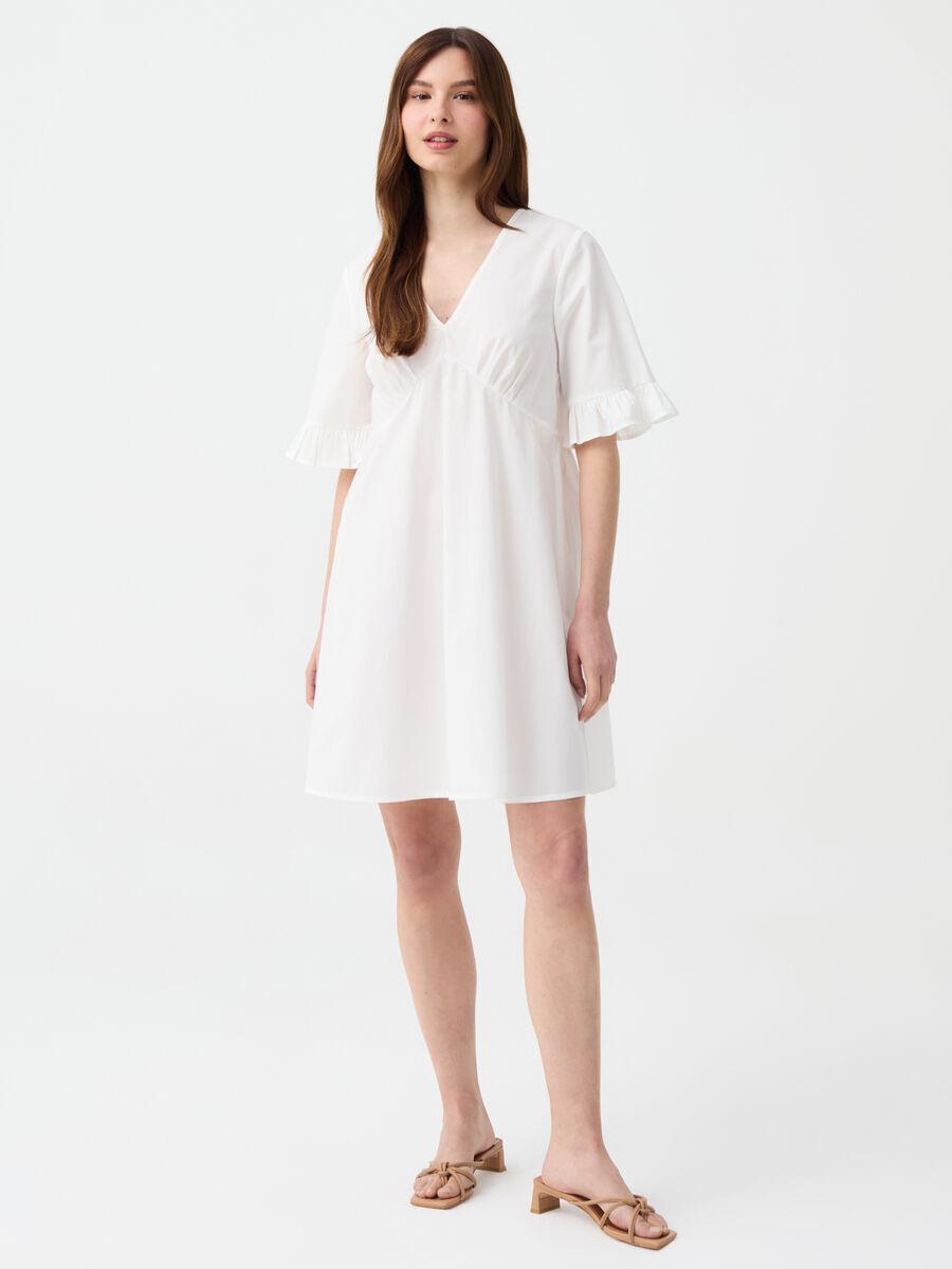 Short dress with flounced sleeves_0