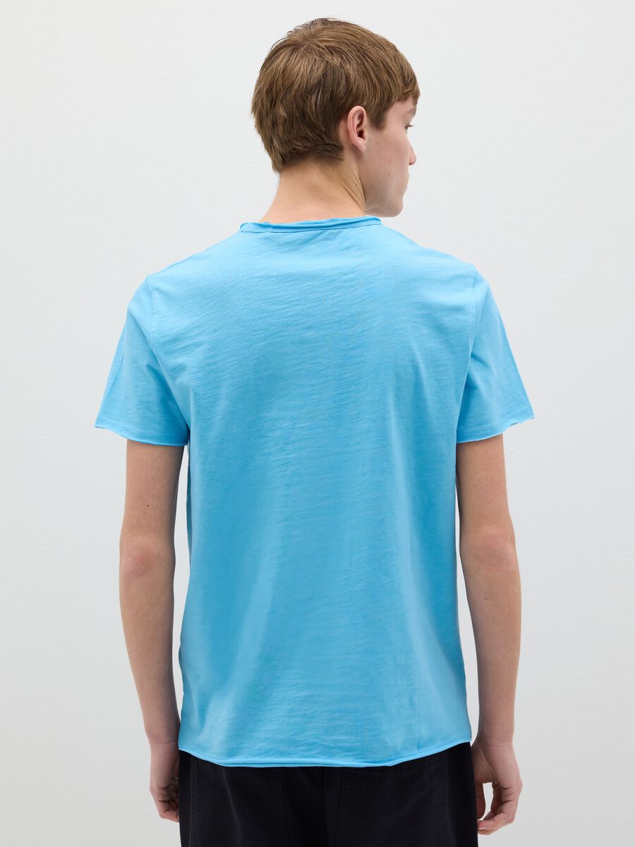 Cotton T-shirt with round neck_3