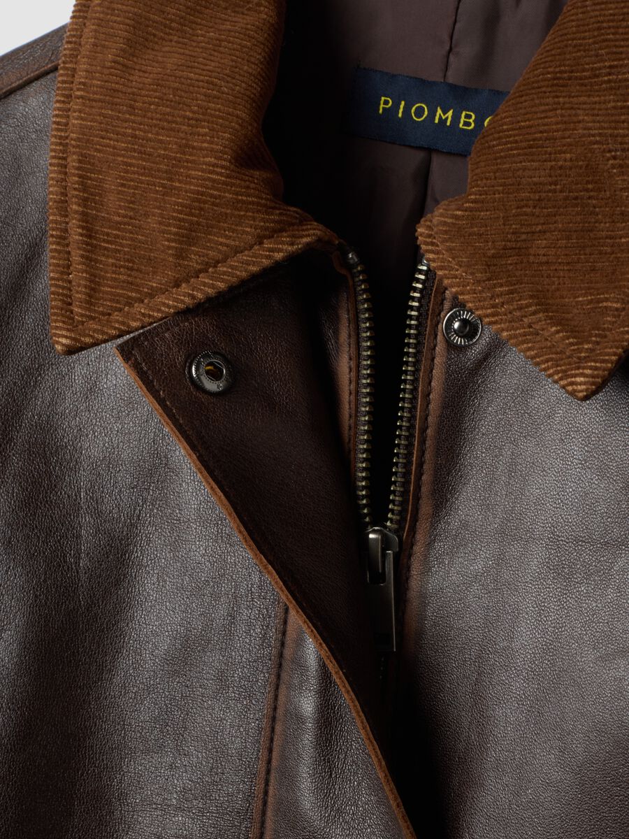 Giacca marrone in vera pelle con colletto in velluto regular fit_1