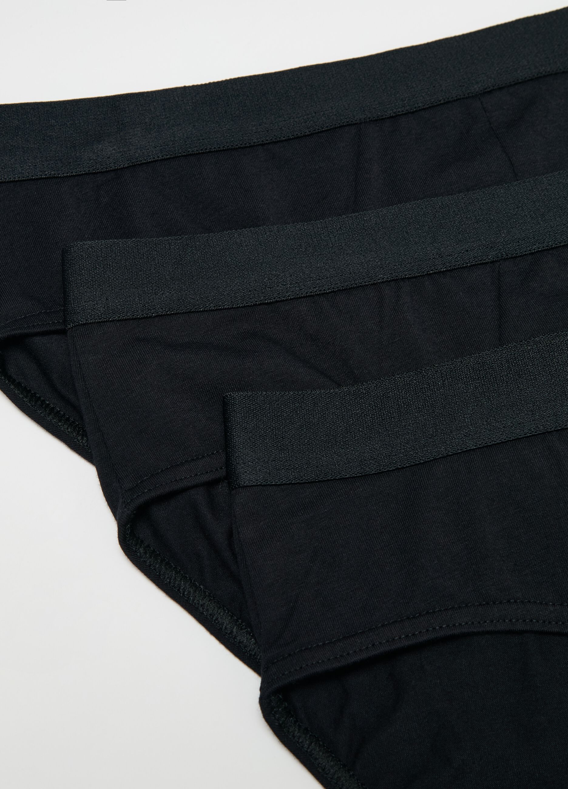 Three-pair pack briefs in stretch cotton