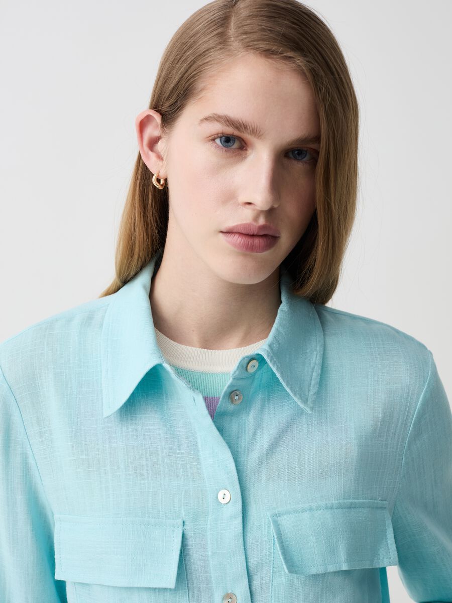 Cropped shirt with knot_2
