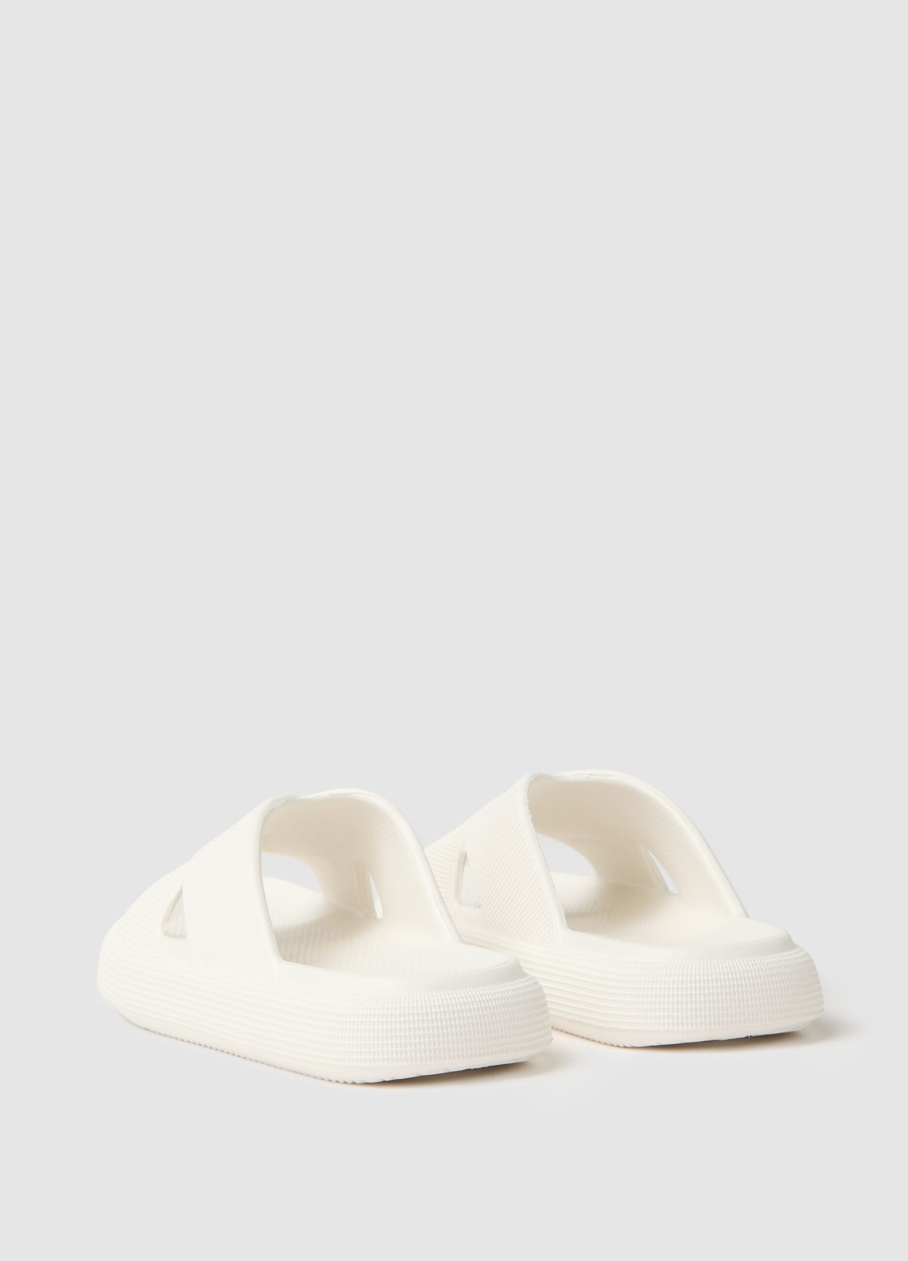 Women's white rubber sandals with crossed strap