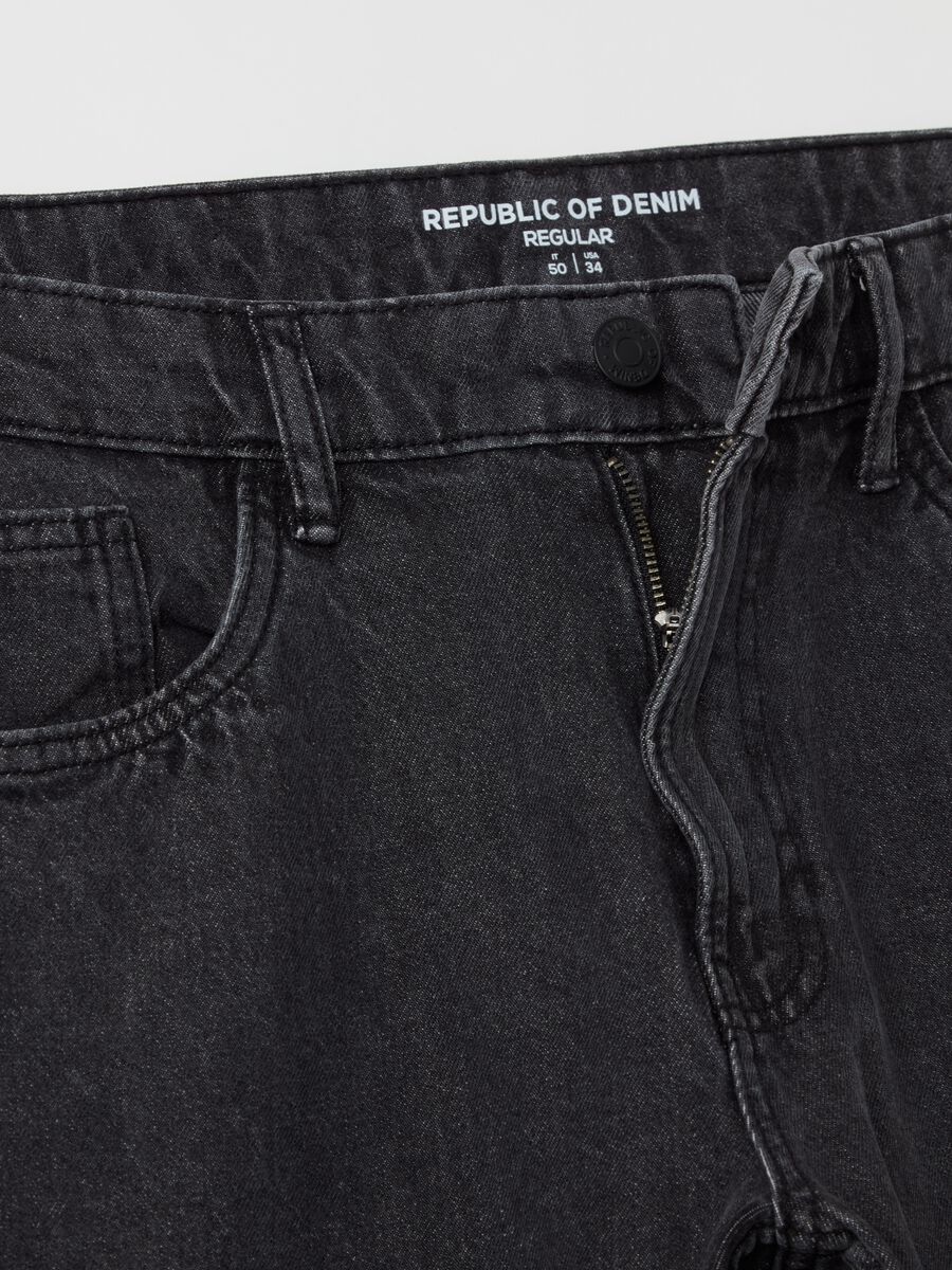 Regular-fit jeans with five pockets_5