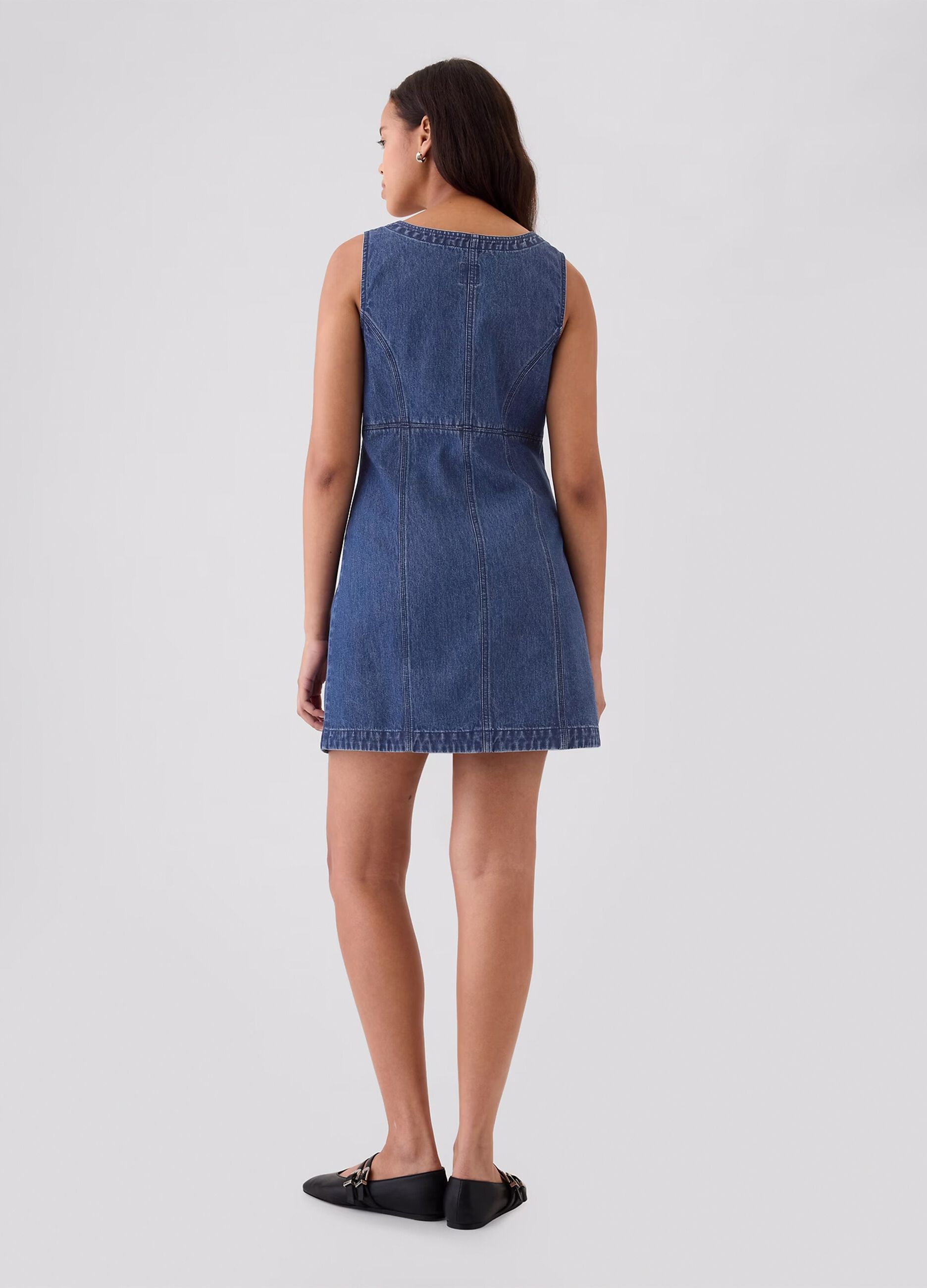 Short dress in denim