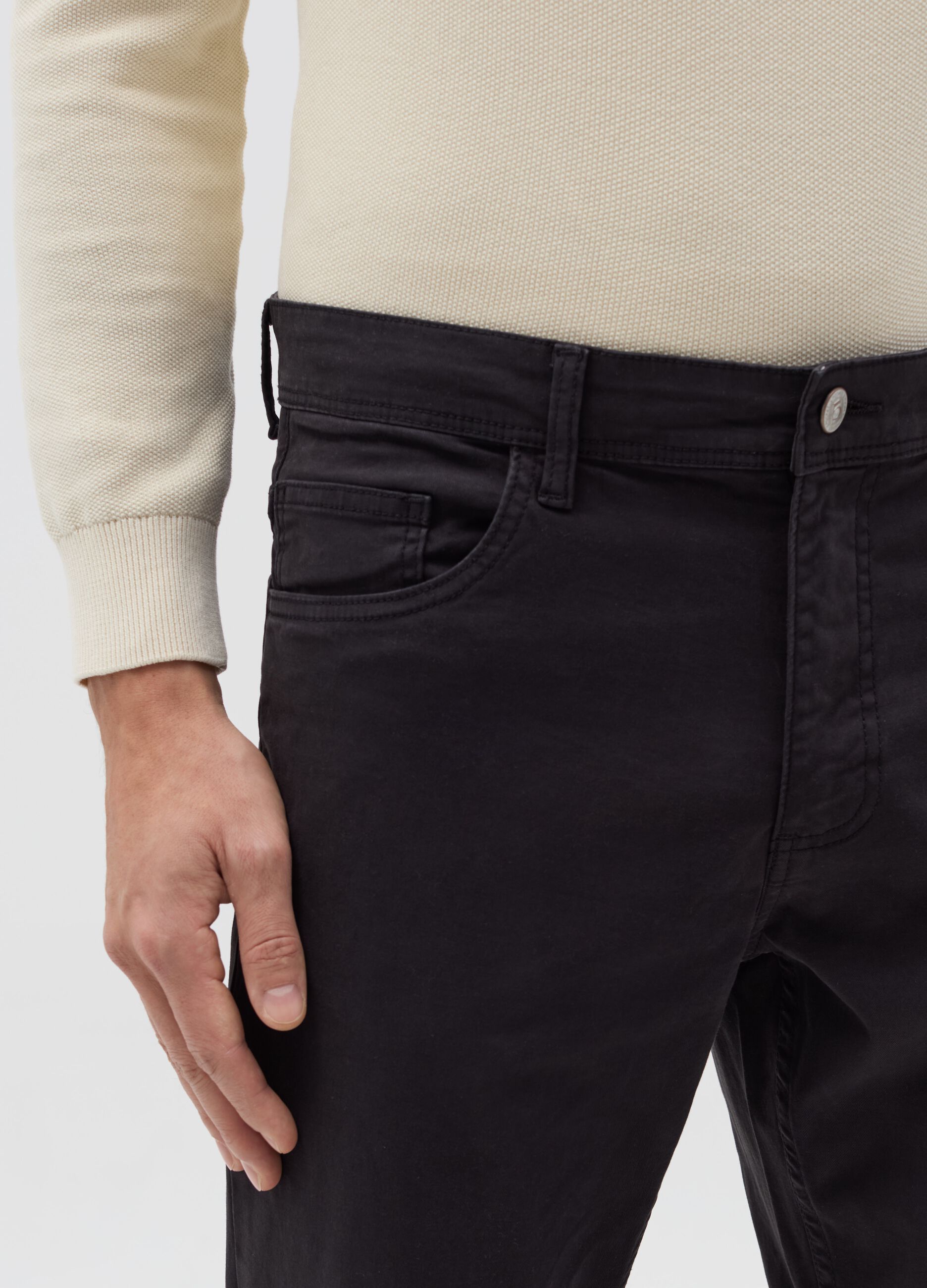 Pantalone slim fit in cotone stretch nero