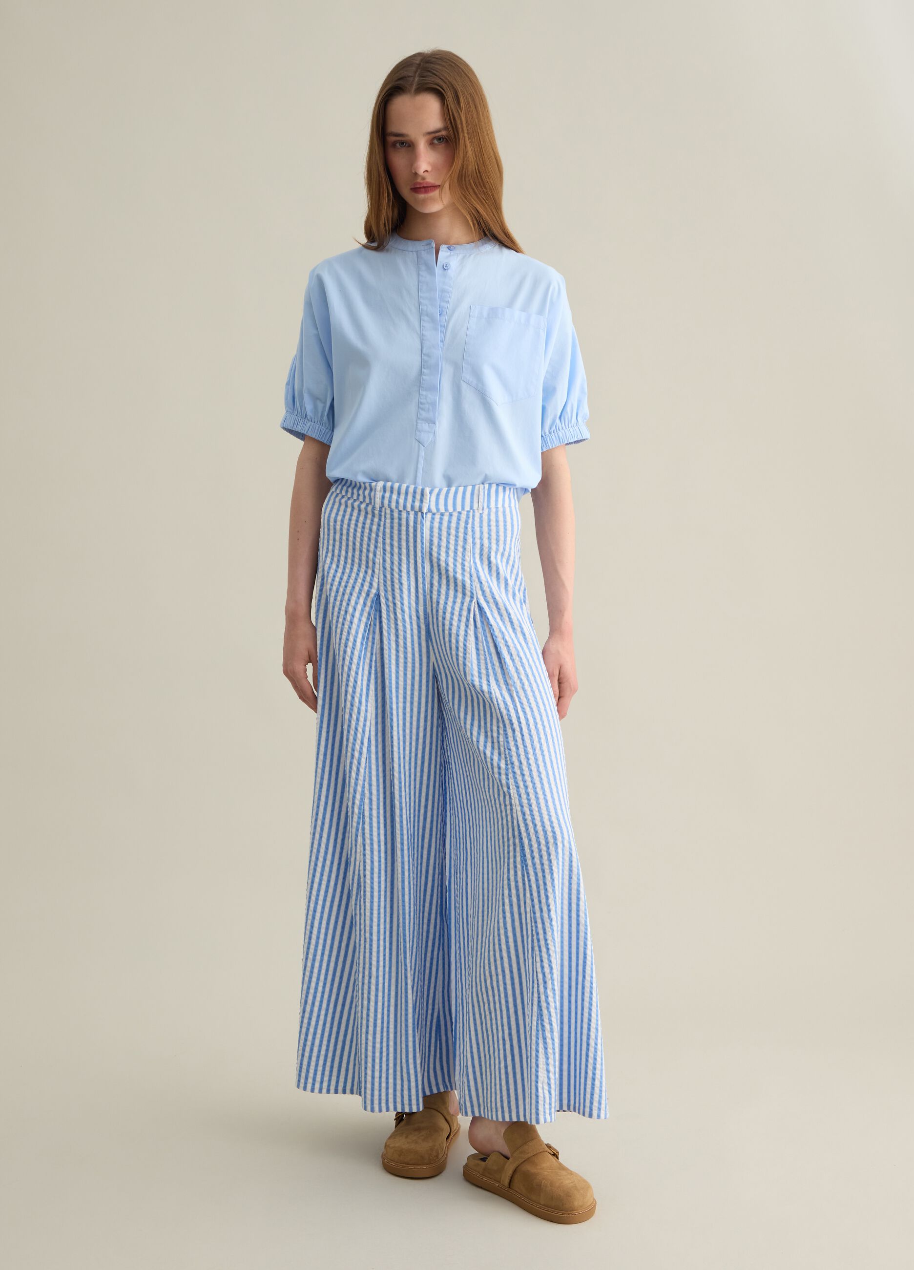 Oversized women’s shirt in light blue 100% cotton