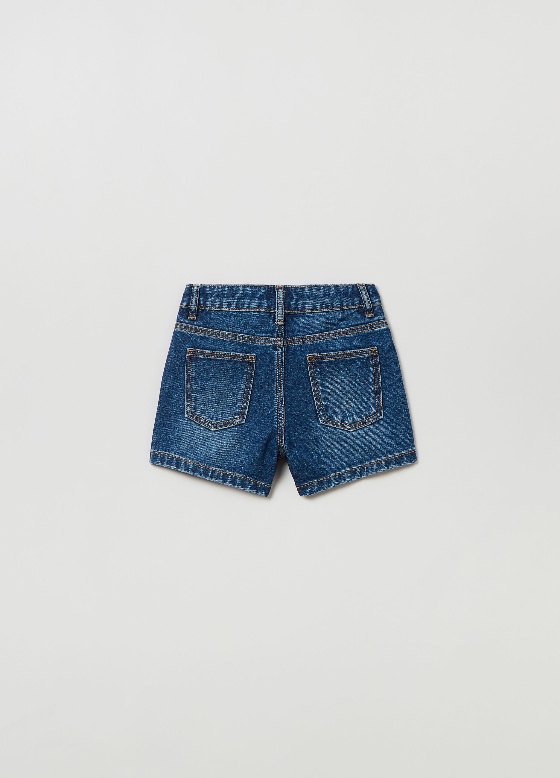 Shorts in denim con stampa e patch_1