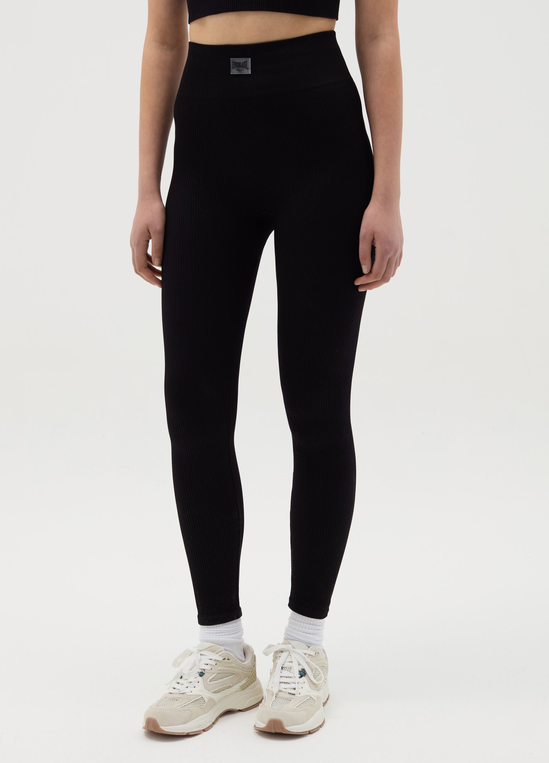 Stretch leggings with patch