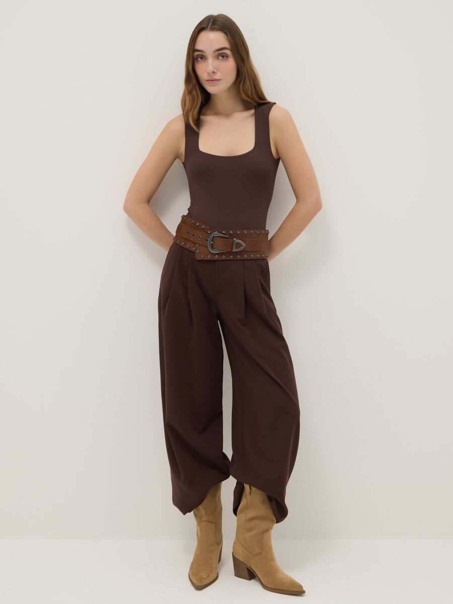 Brown fitted bodysuit with square neckline_1