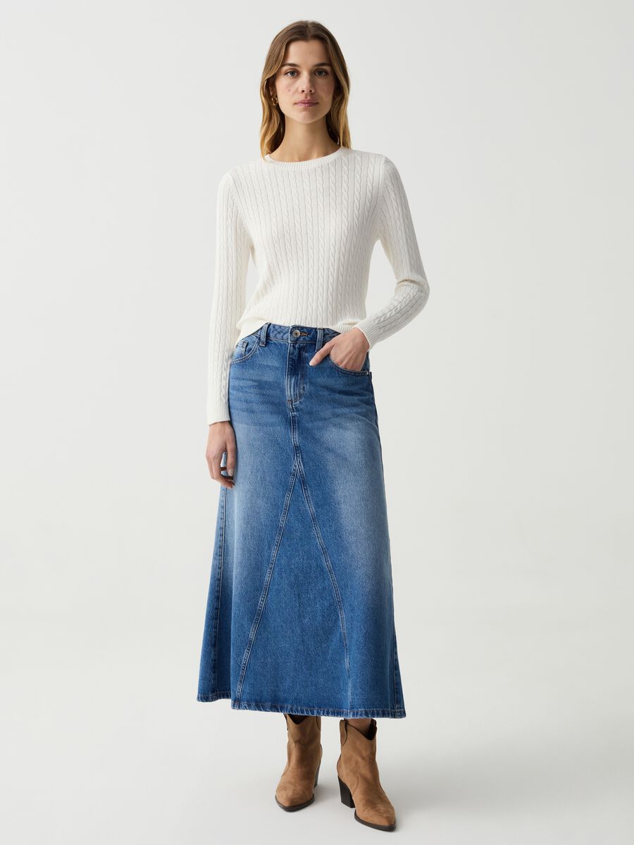 Cotton pullover with cable-knit design_1