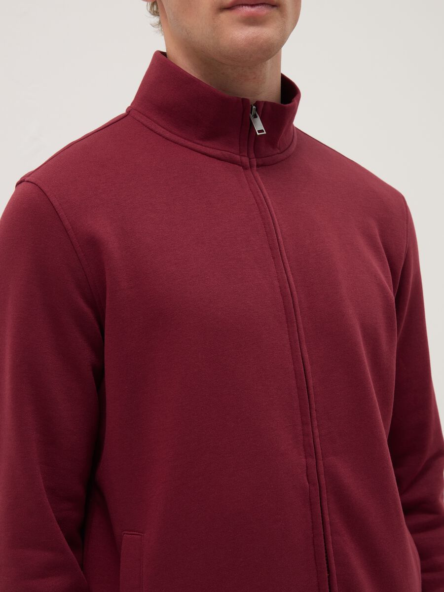 Red cotton blend regular fit hoodie with full zip_3