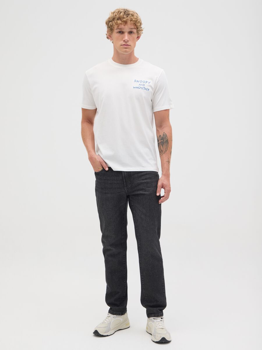 Men's white pure cotton regular fit T-shirt with Snoopy print graphic_1