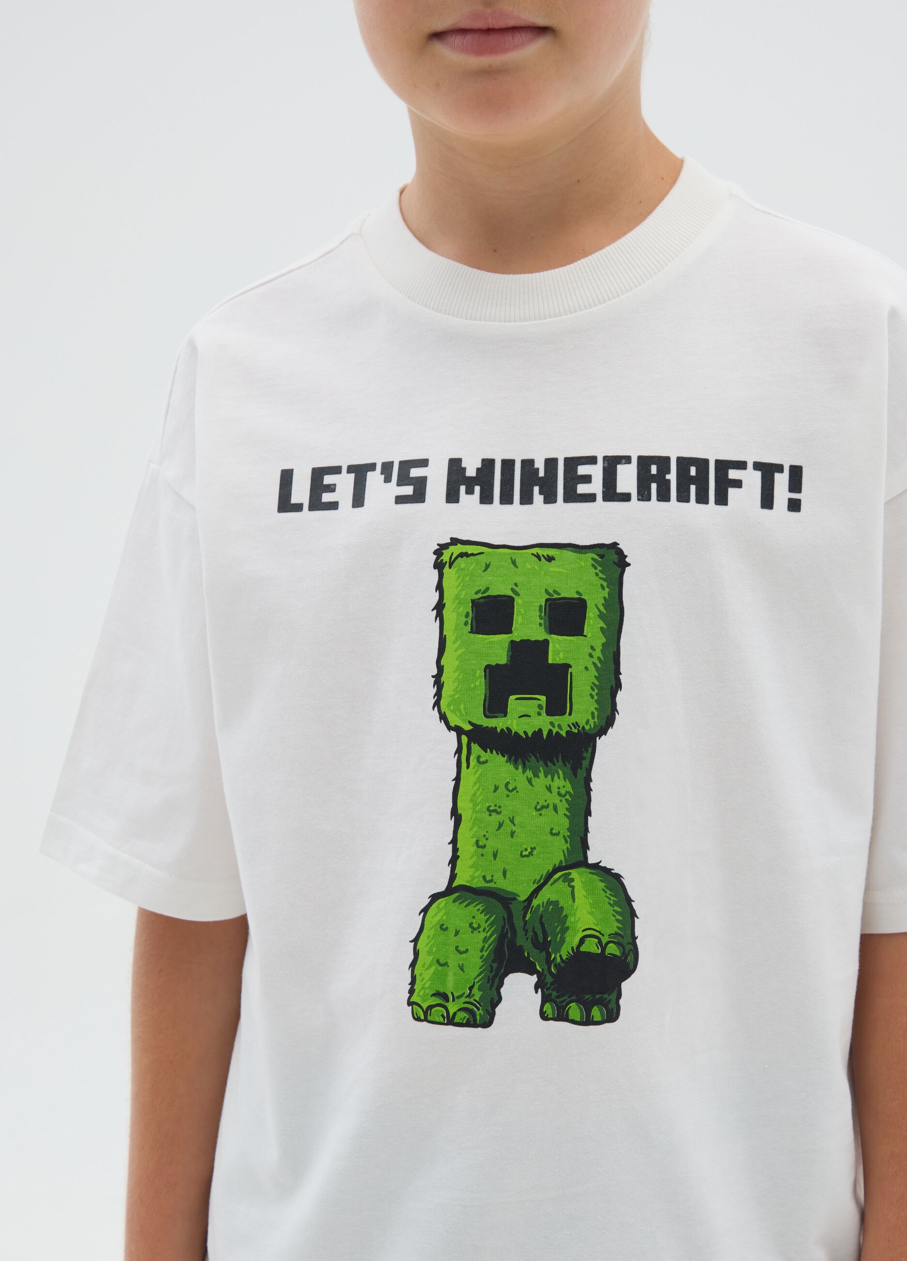 Boy's T-shirt in white pure cotton with print