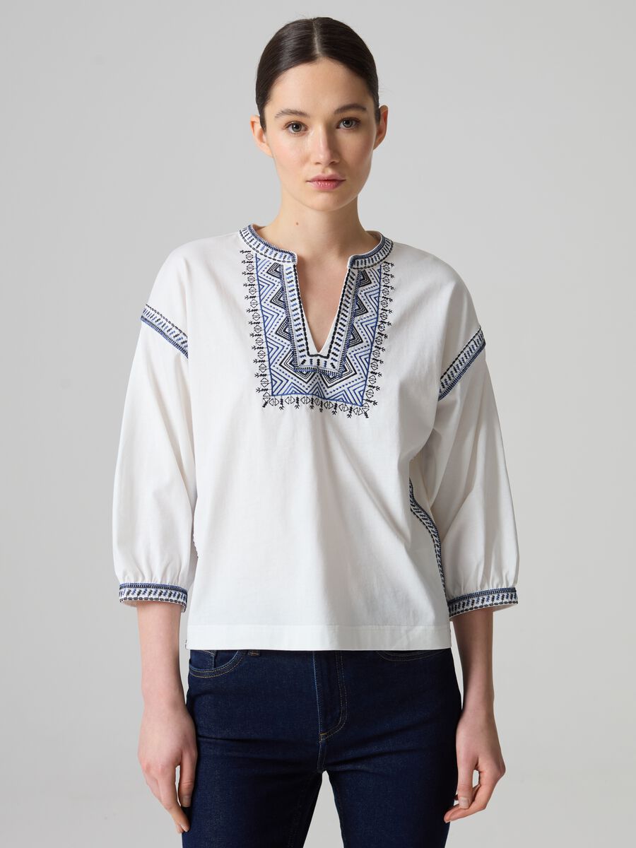 Cotton T-shirt with ethnic embroidery_1