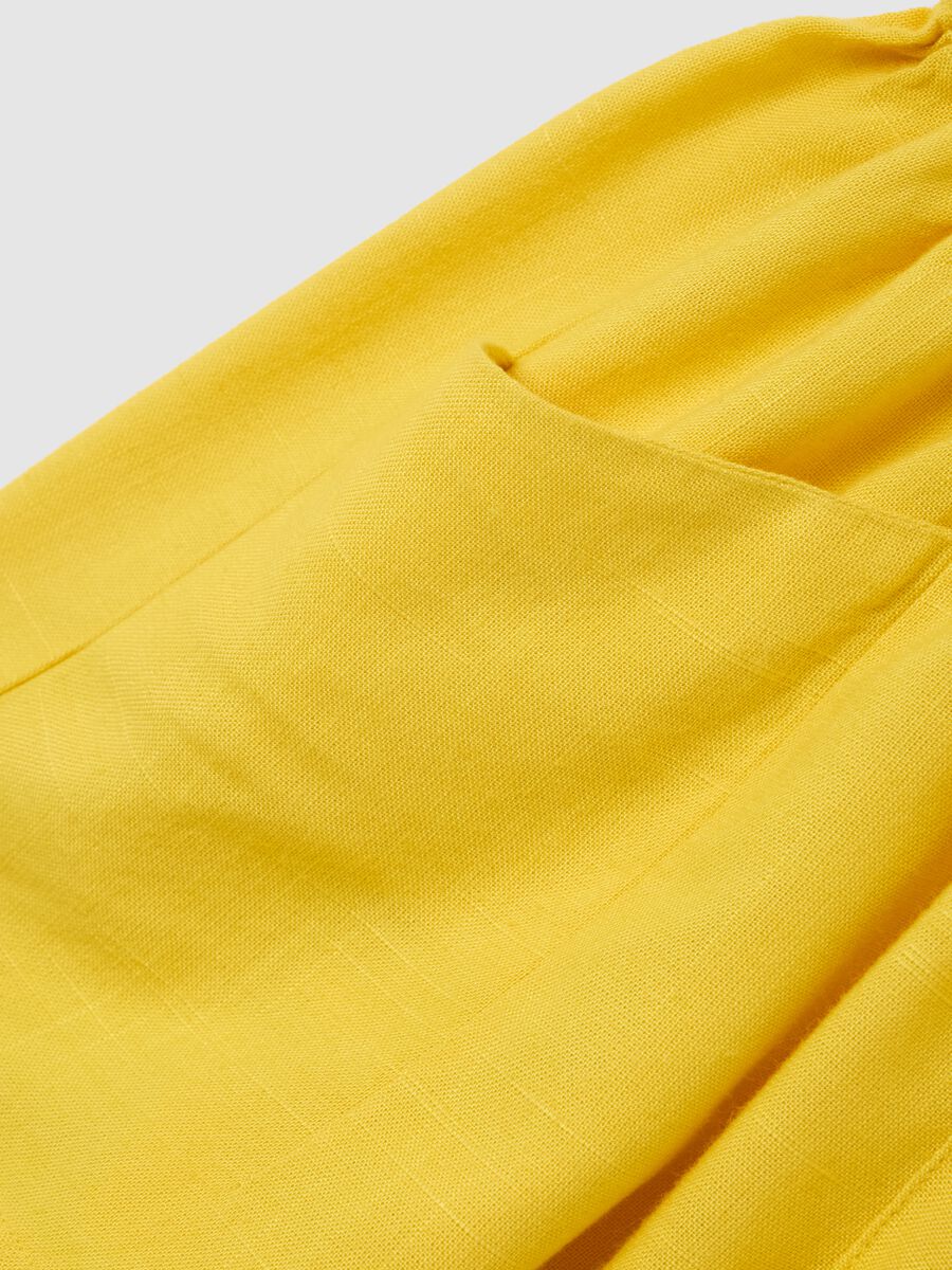 Yellow wide-leg shorts in viscose and linen_3