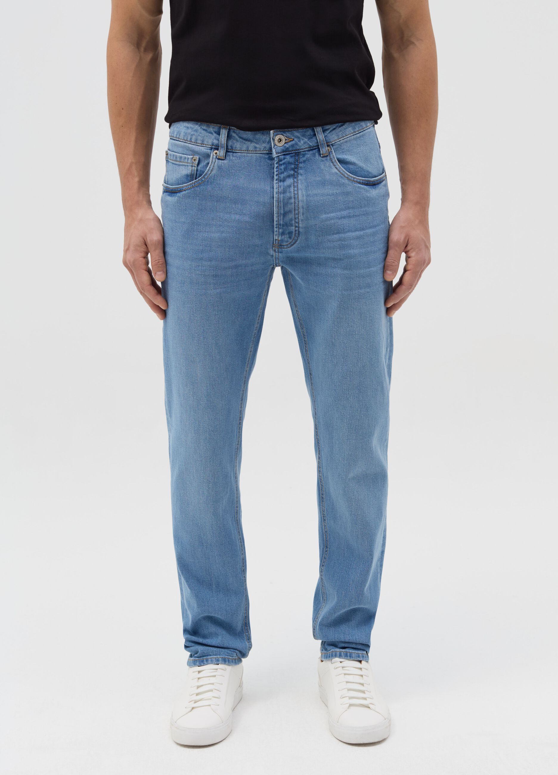 Slim-fit stretch jeans