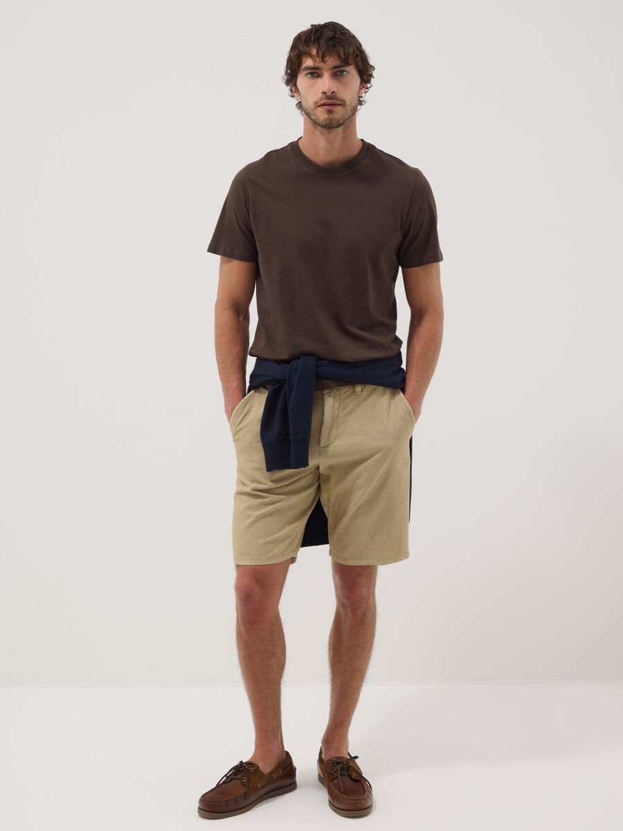 Beige linen and cotton blend chino shorts_0
