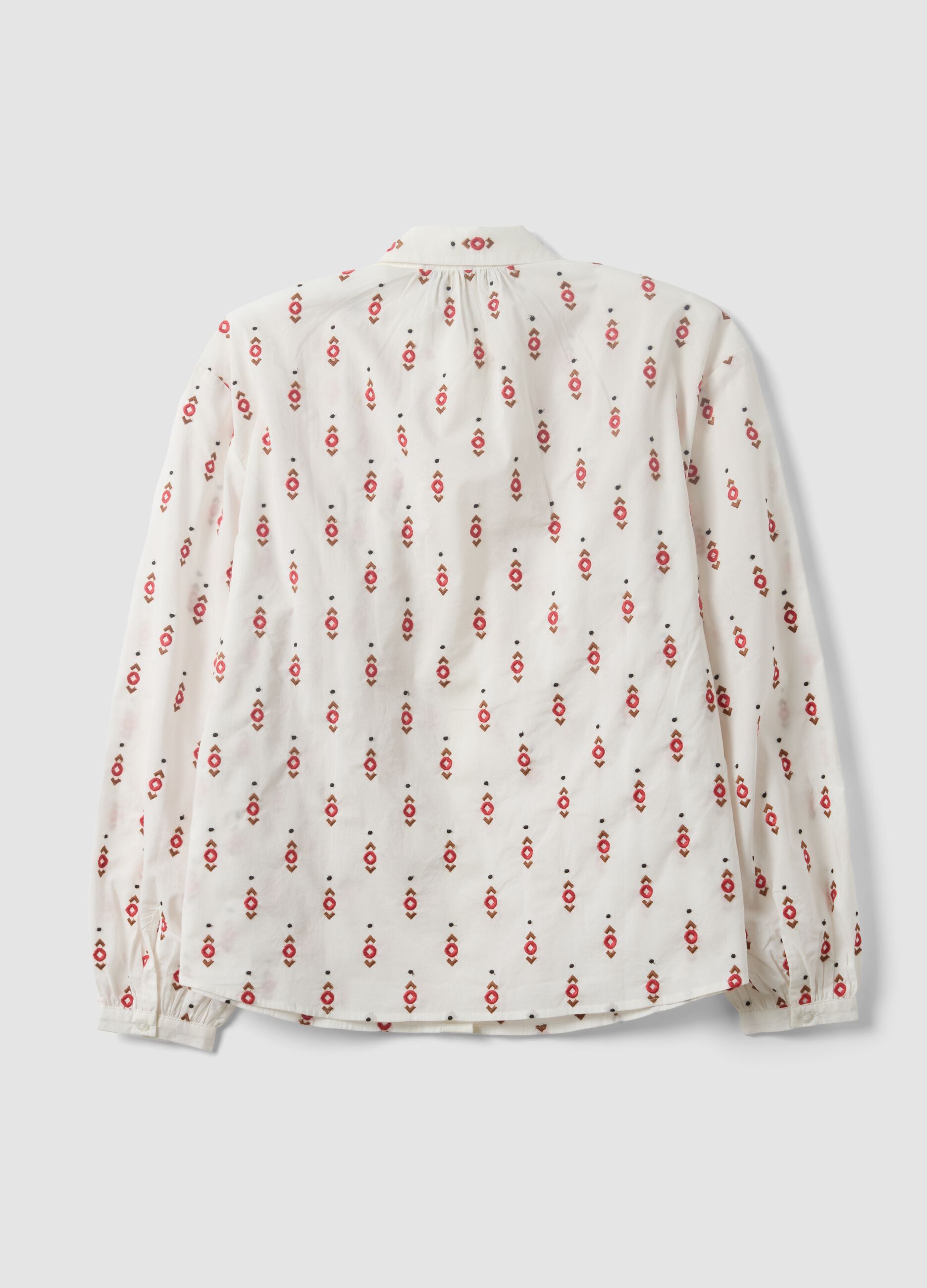 White pure cotton embroidered-pattern shirt, regular fit