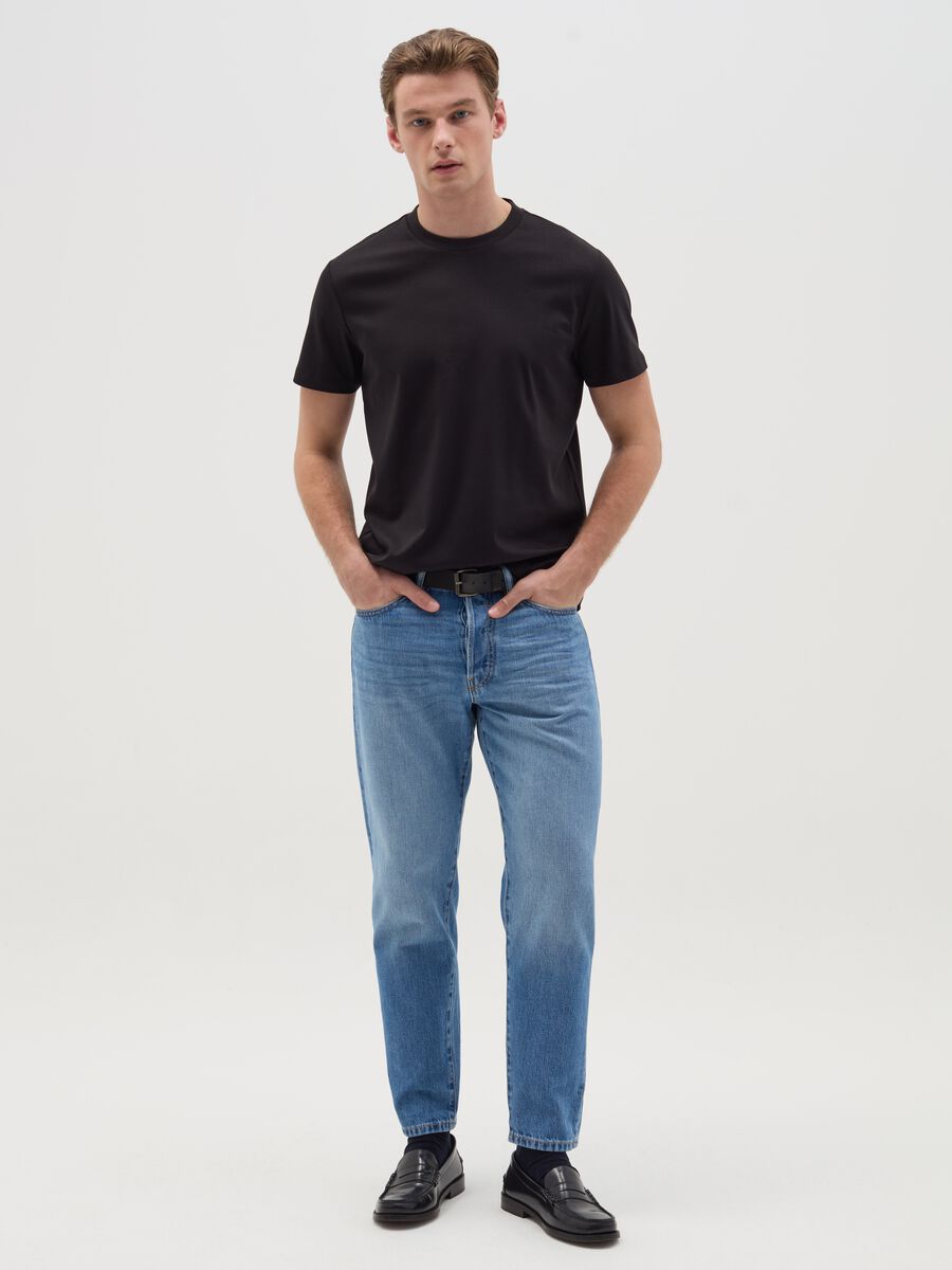 Regular-fit T-shirt with round neck_1