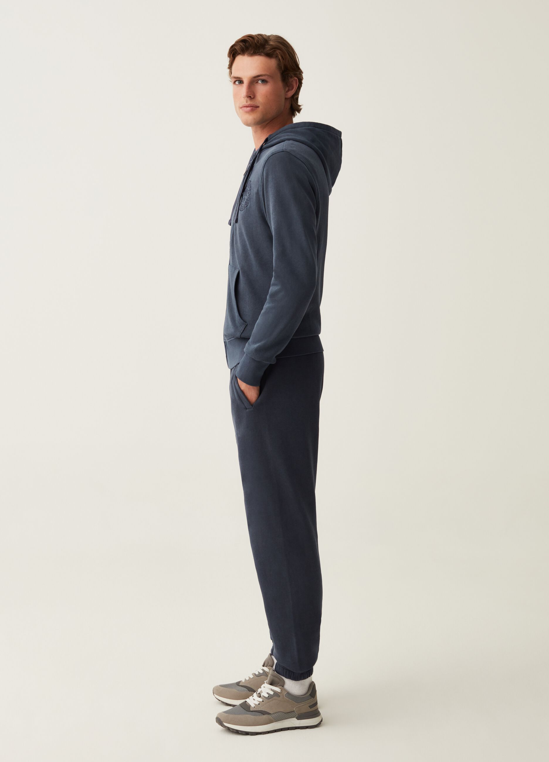 Full-zip con cappuccio ricamo logo_1