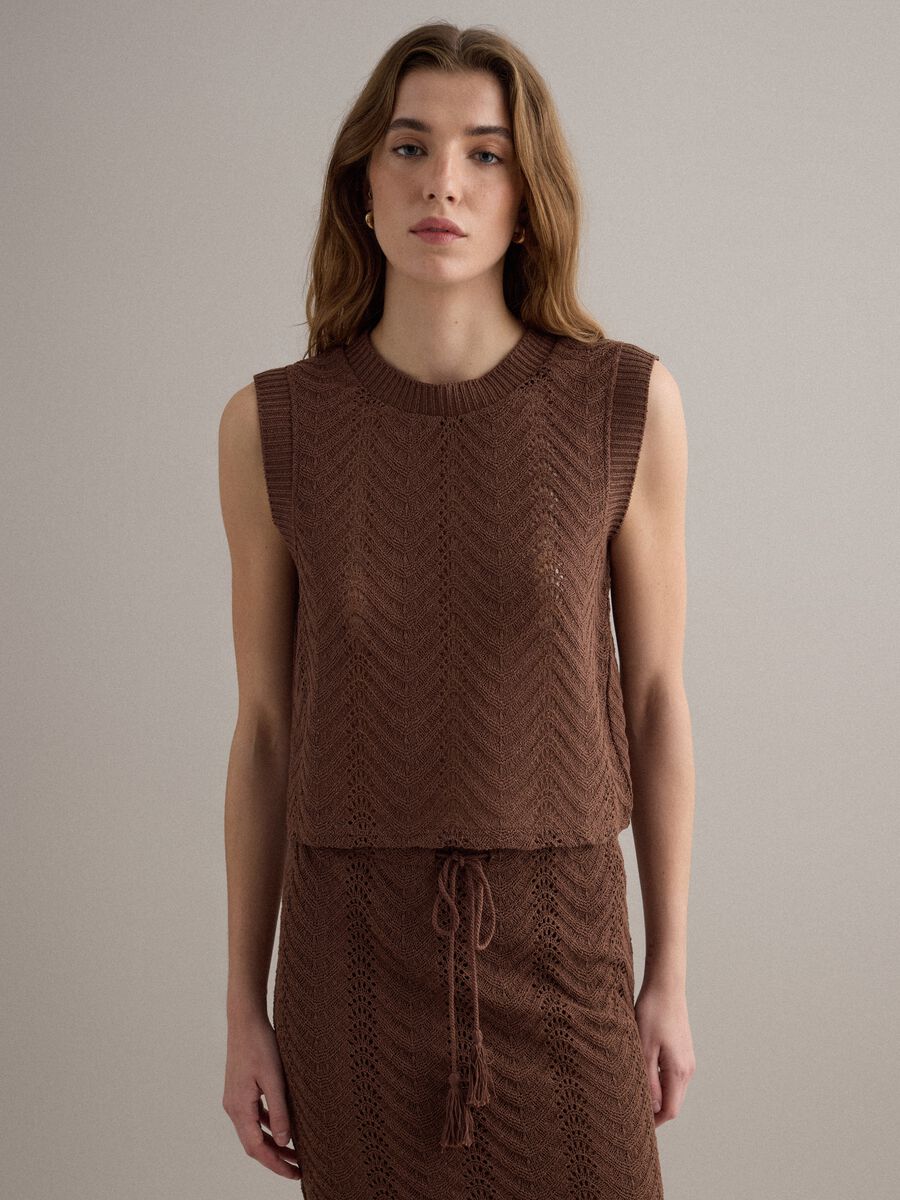 Brown regular-fit gilet with openwork design_1
