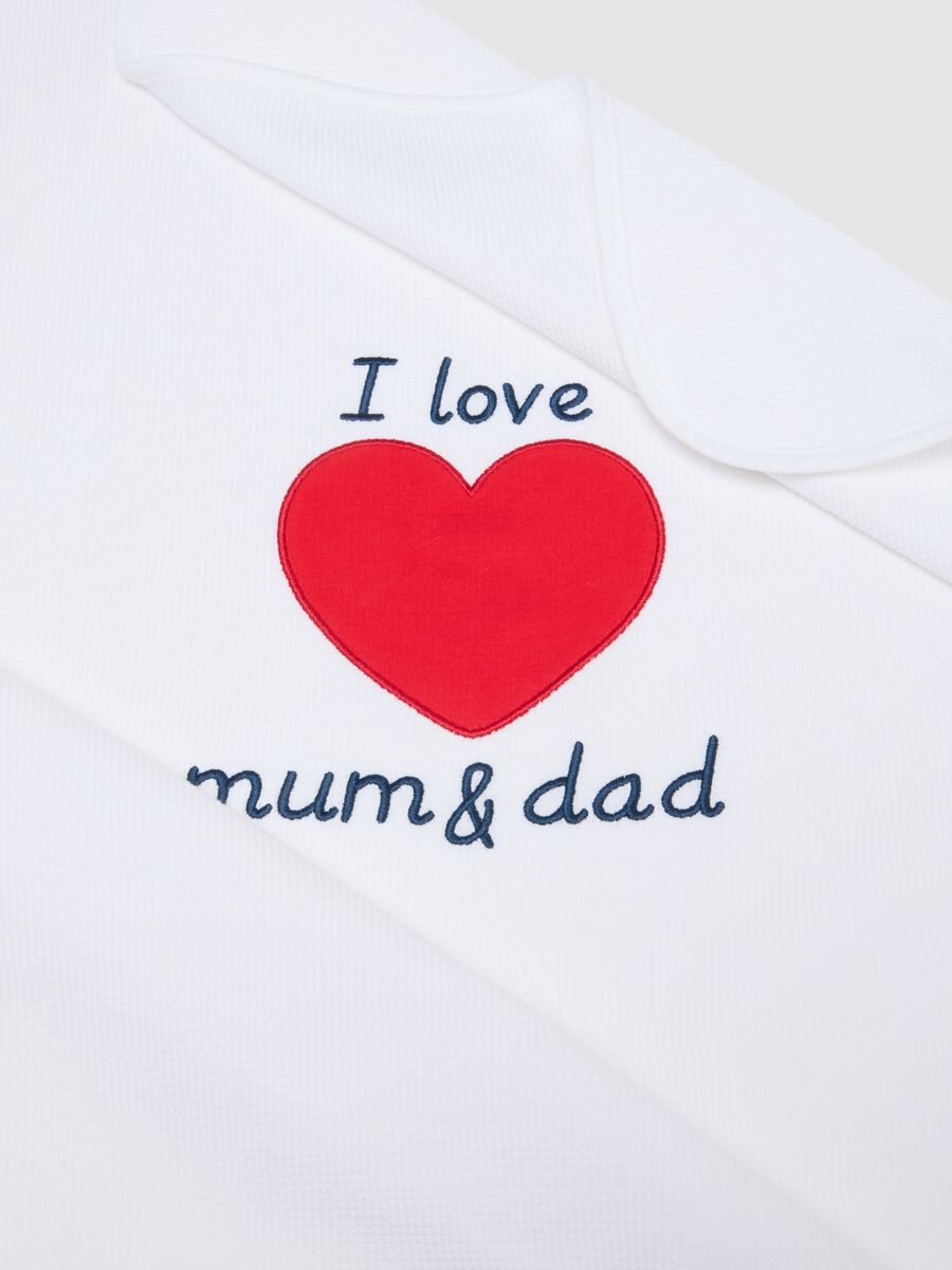 White 100% cotton baby blanket with red heart_2