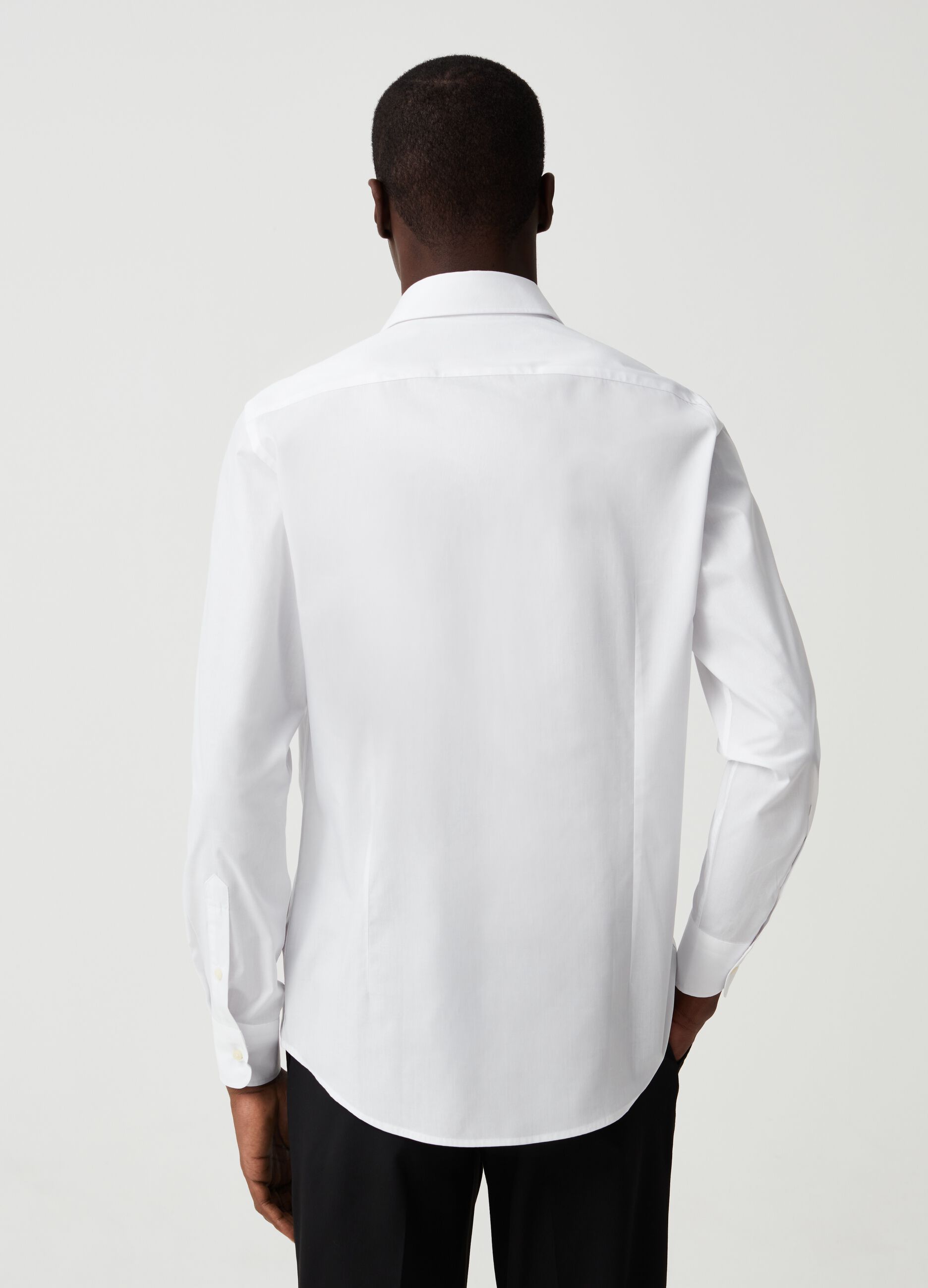 Camicia slim fit tinta unita_2