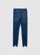 Slim-fit destroyed jeans with five pockets_4