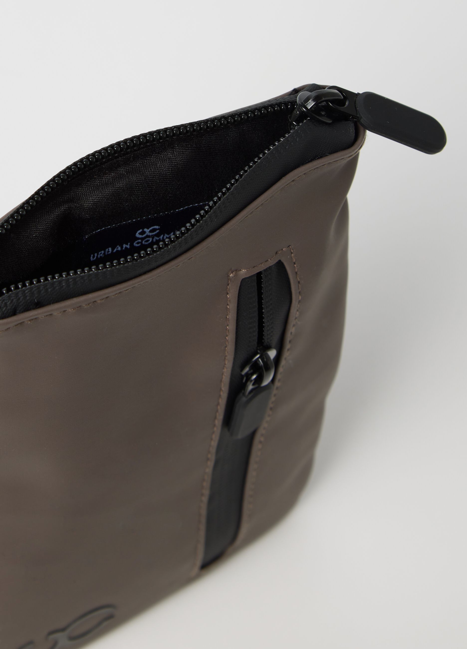 Porta cellulare con tracolla