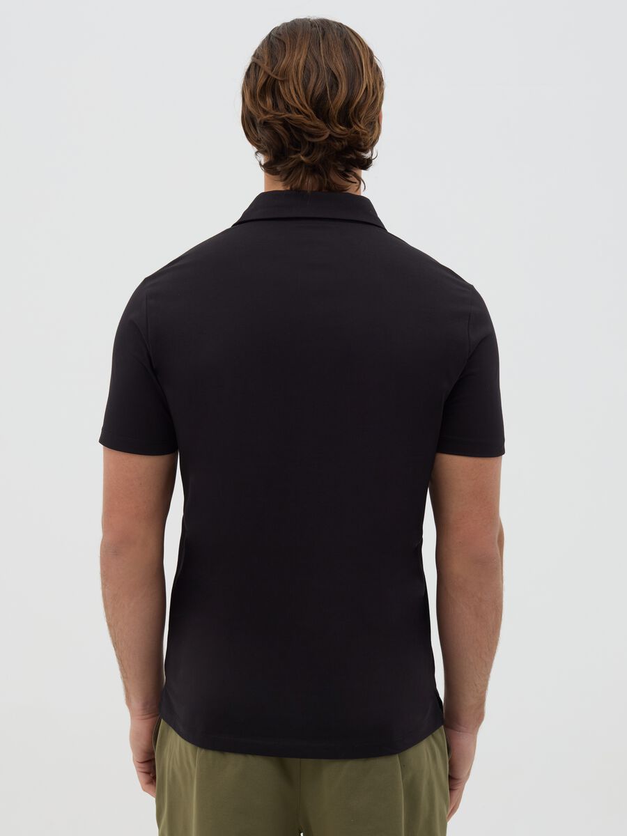 Black regular-fit polo shirt with short sleeves_3