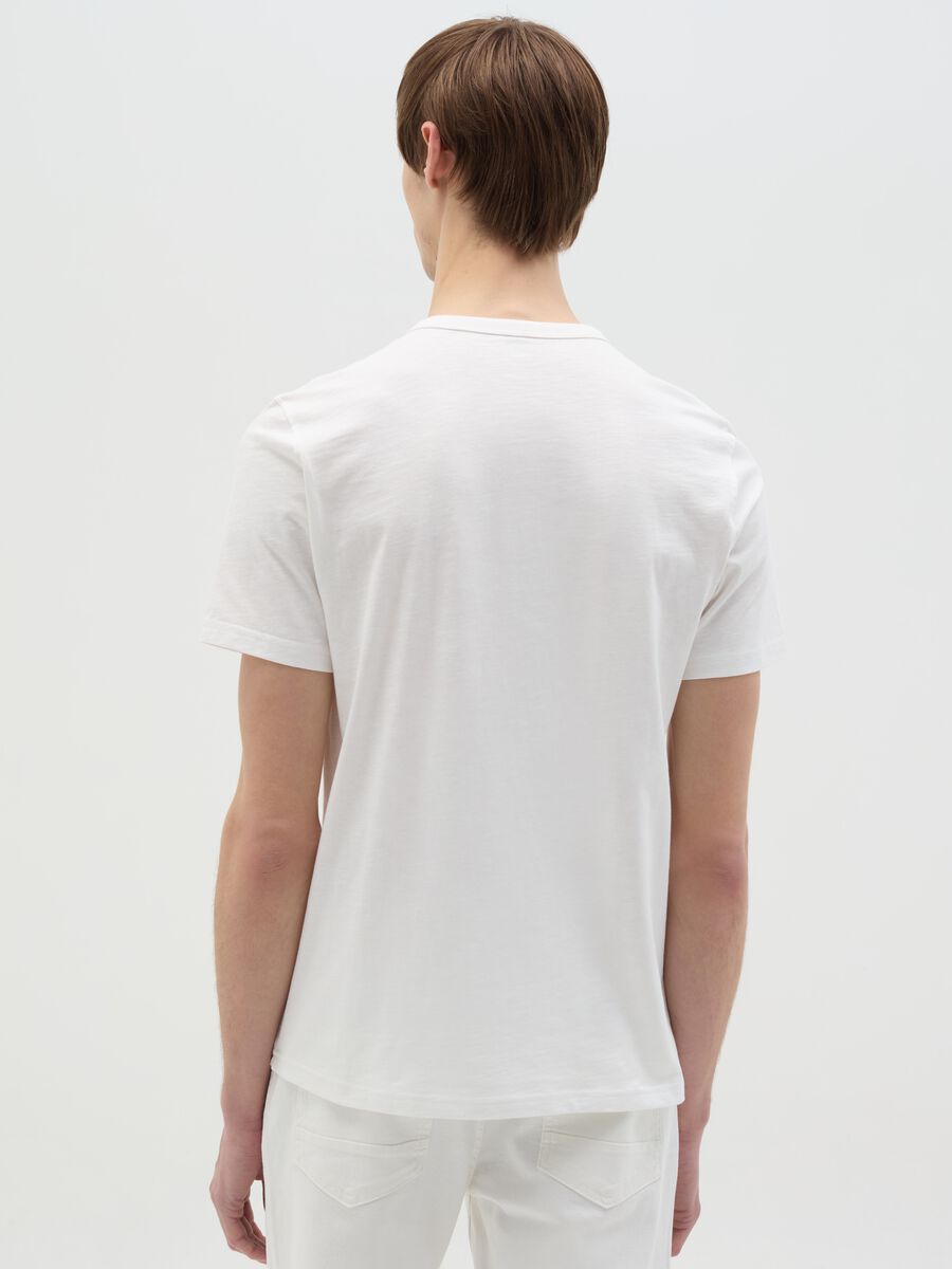 Cotton T-shirt with granddad neckline_5