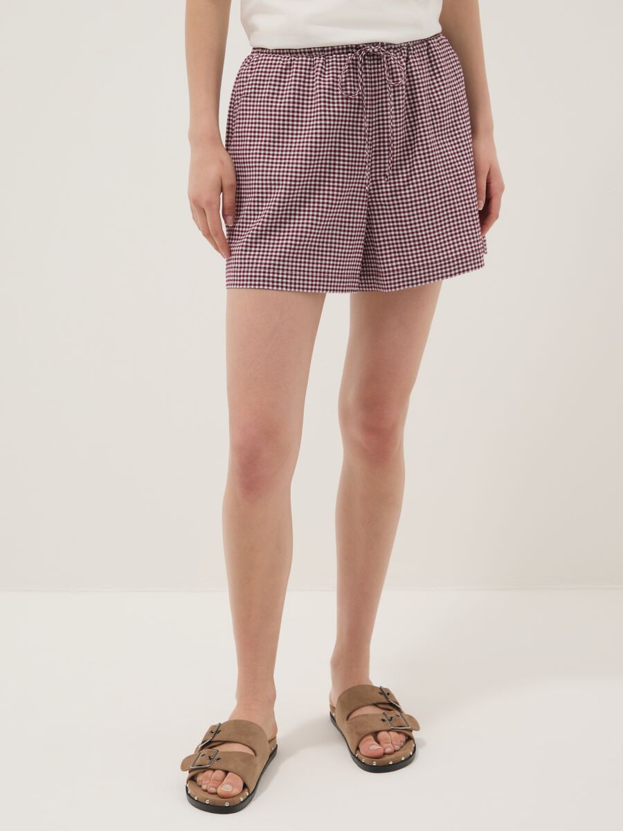 Shorts viola in cotone elasticizzato regular fit_1