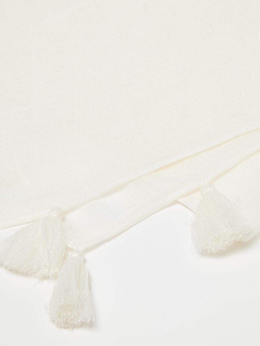 Viscose and linen scarf with tassels_2