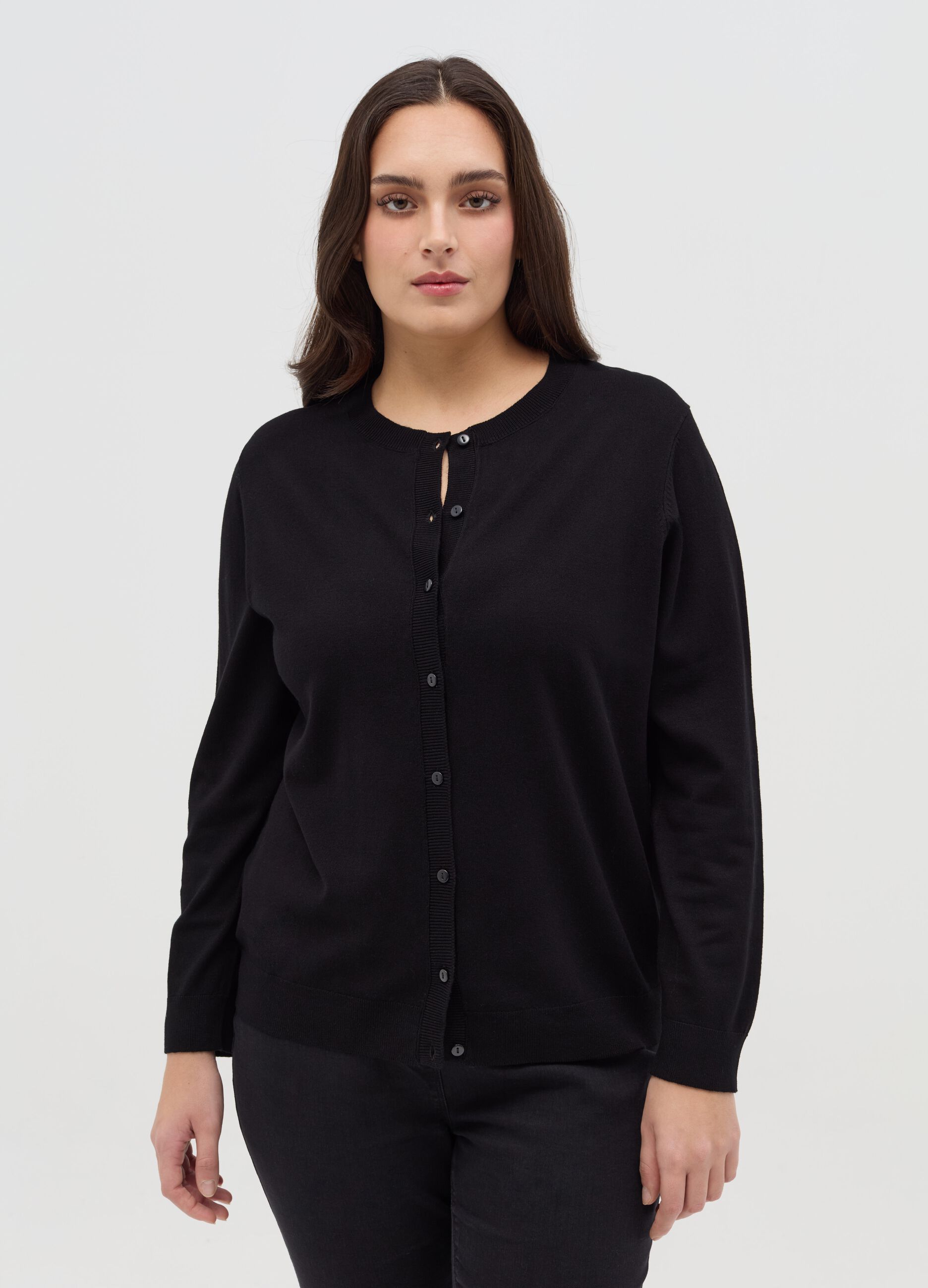 Curvy cardigan with round neck
