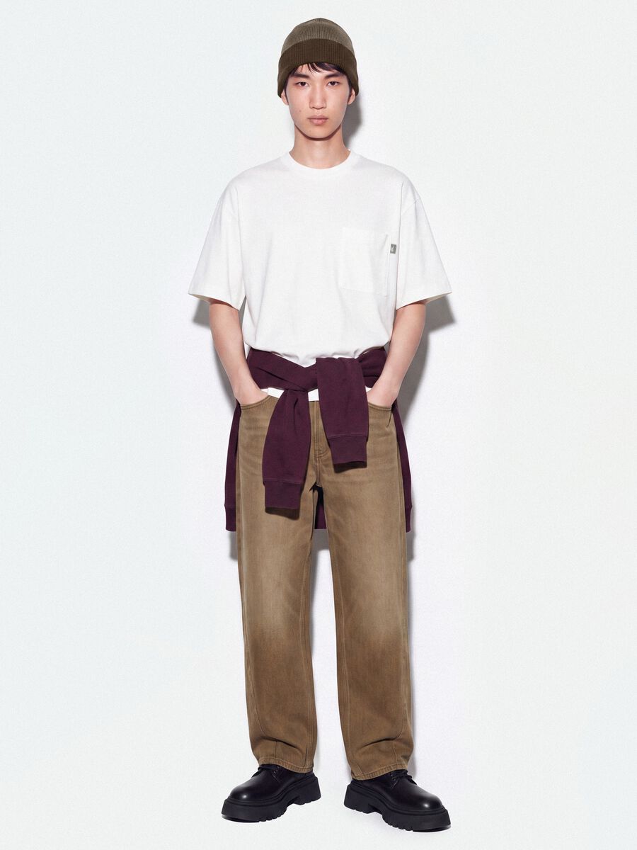 T-shirt bianca in puro cotone girocollo con taschino boxy fit_1