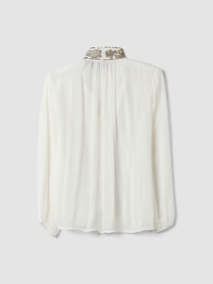 White pure-viscose shirt with embroidered collar_6