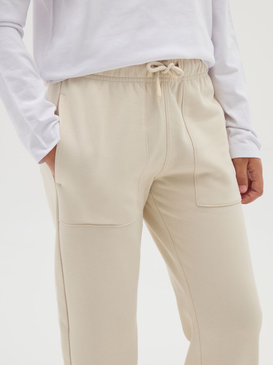 Boys' beige pure cotton regular fit jogger trousers_3