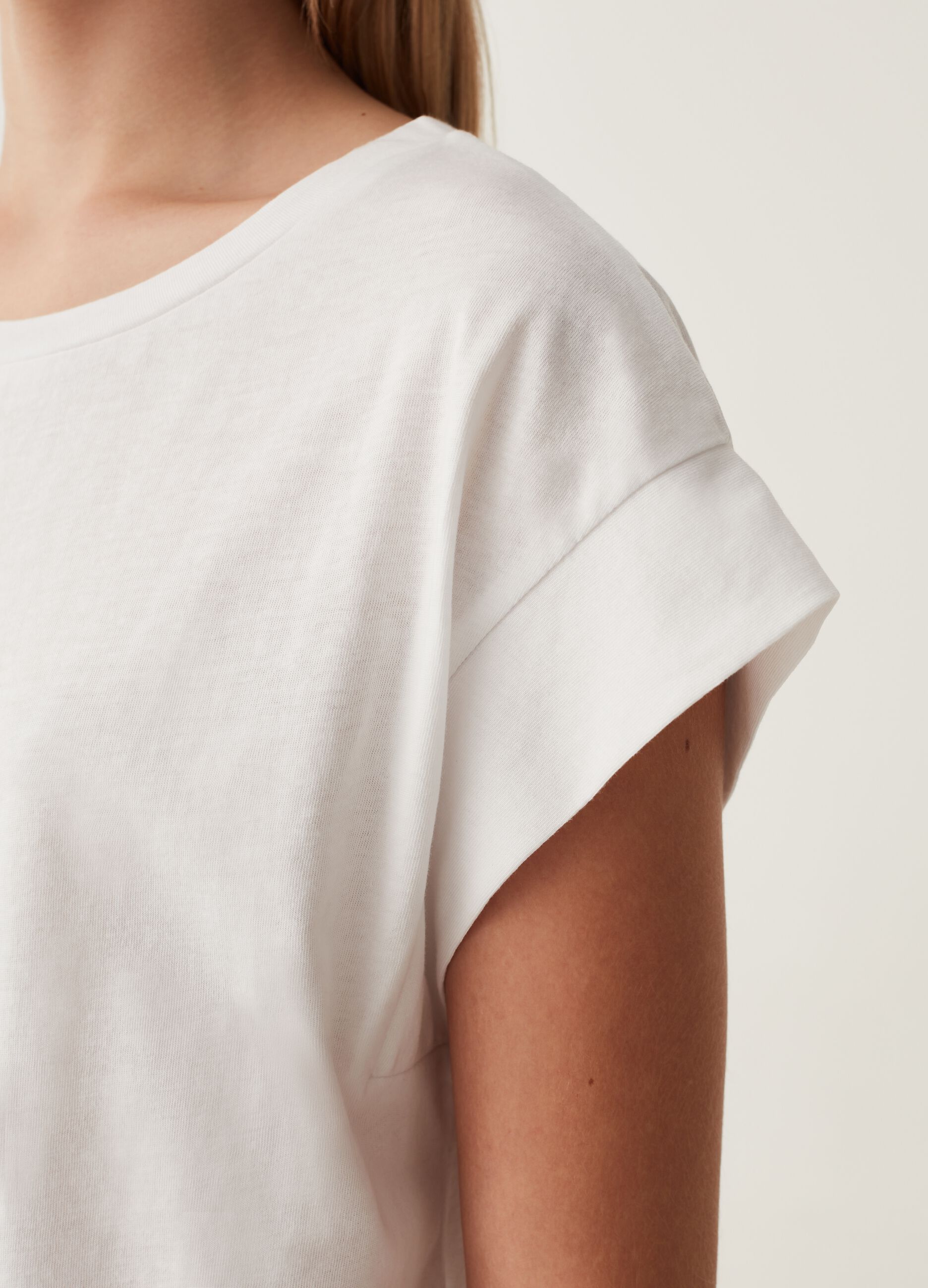 T-shirt in cotone con maniche a kimono_3