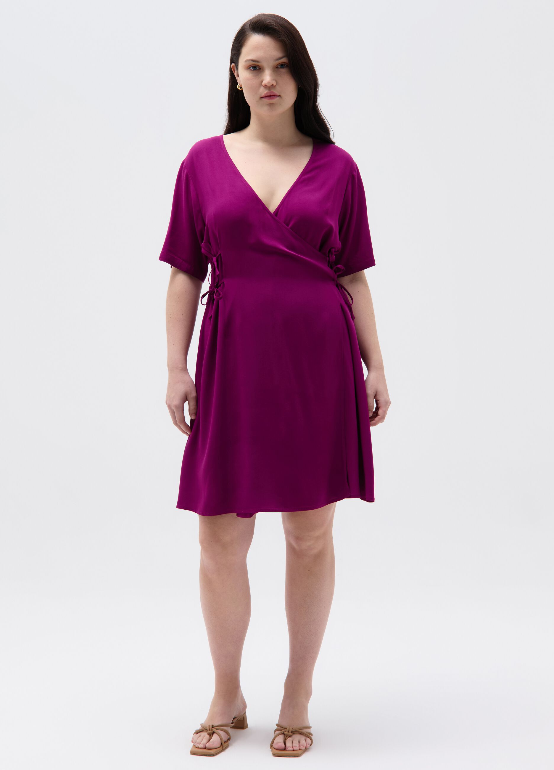Curvy midi dress with side laces