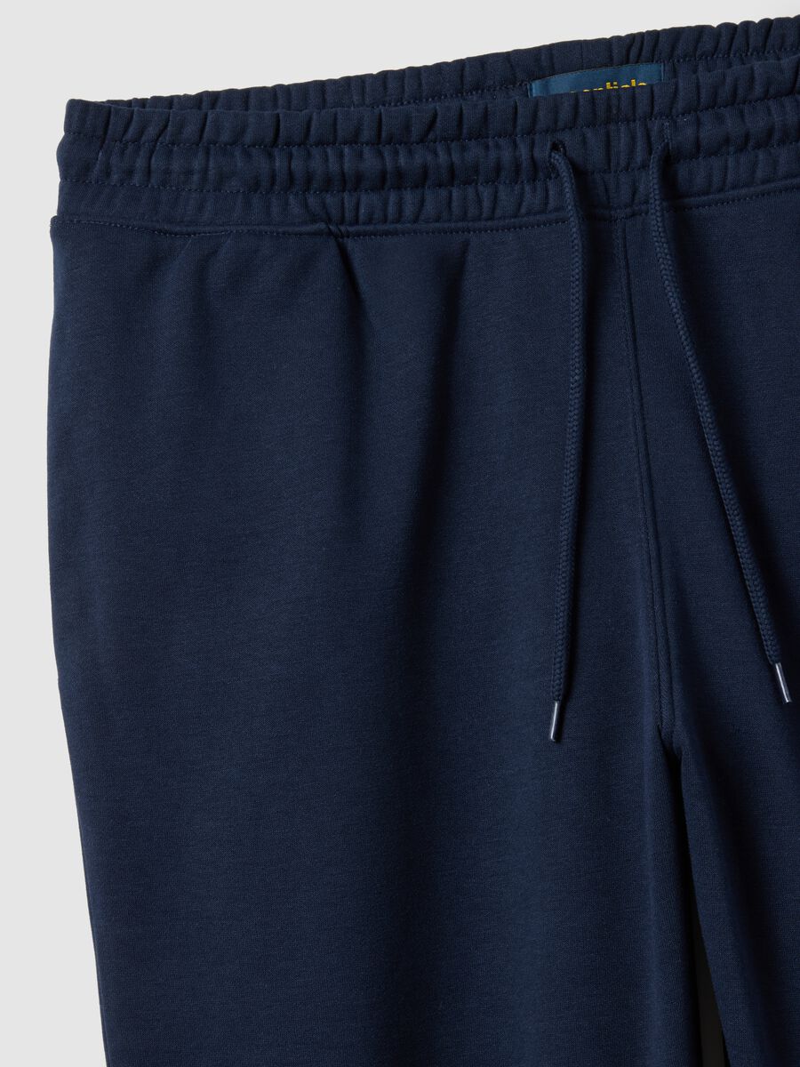 Blue cotton blend jogger trousers with regular fit_5