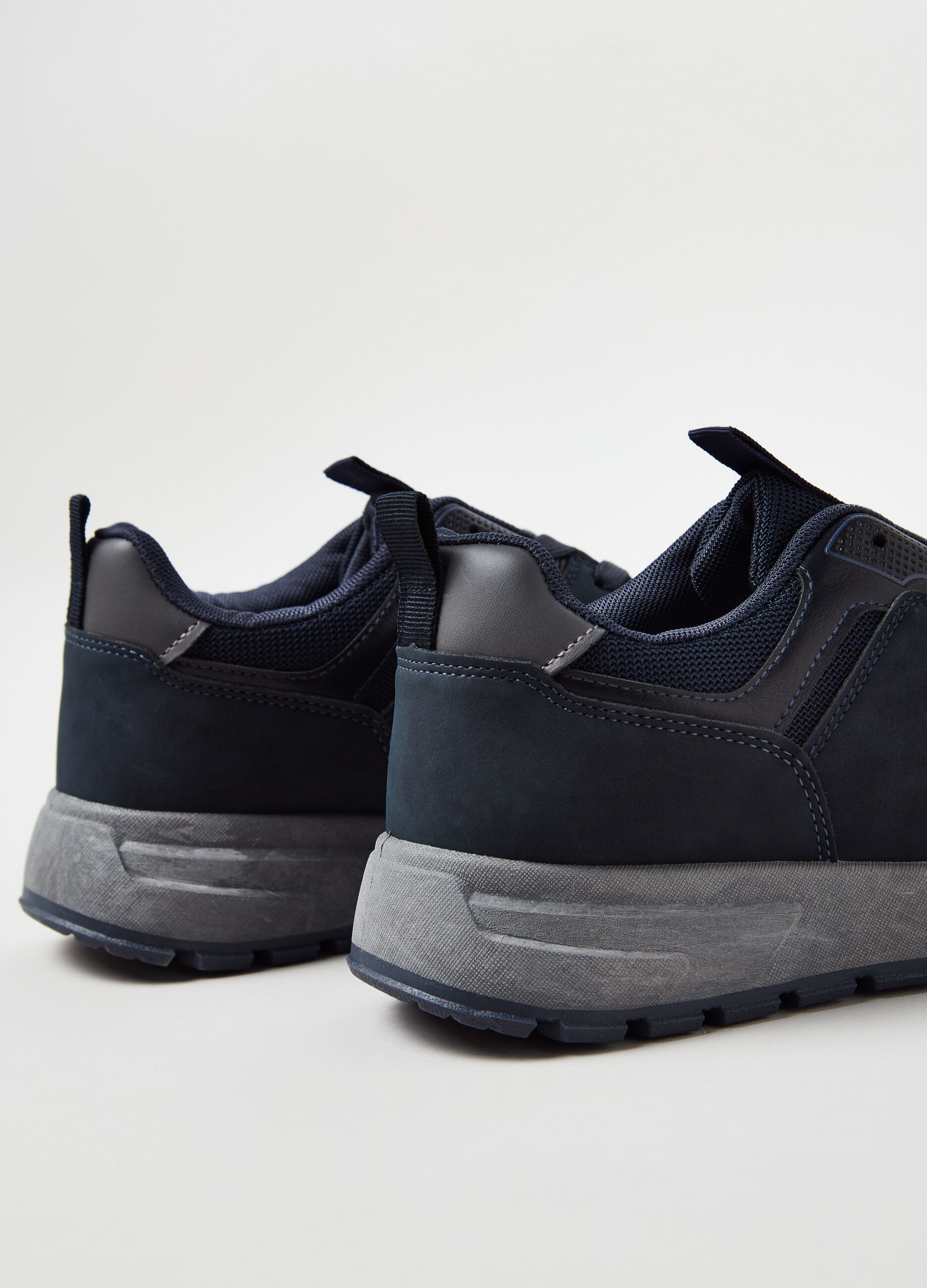 Sneakers con lacci_2